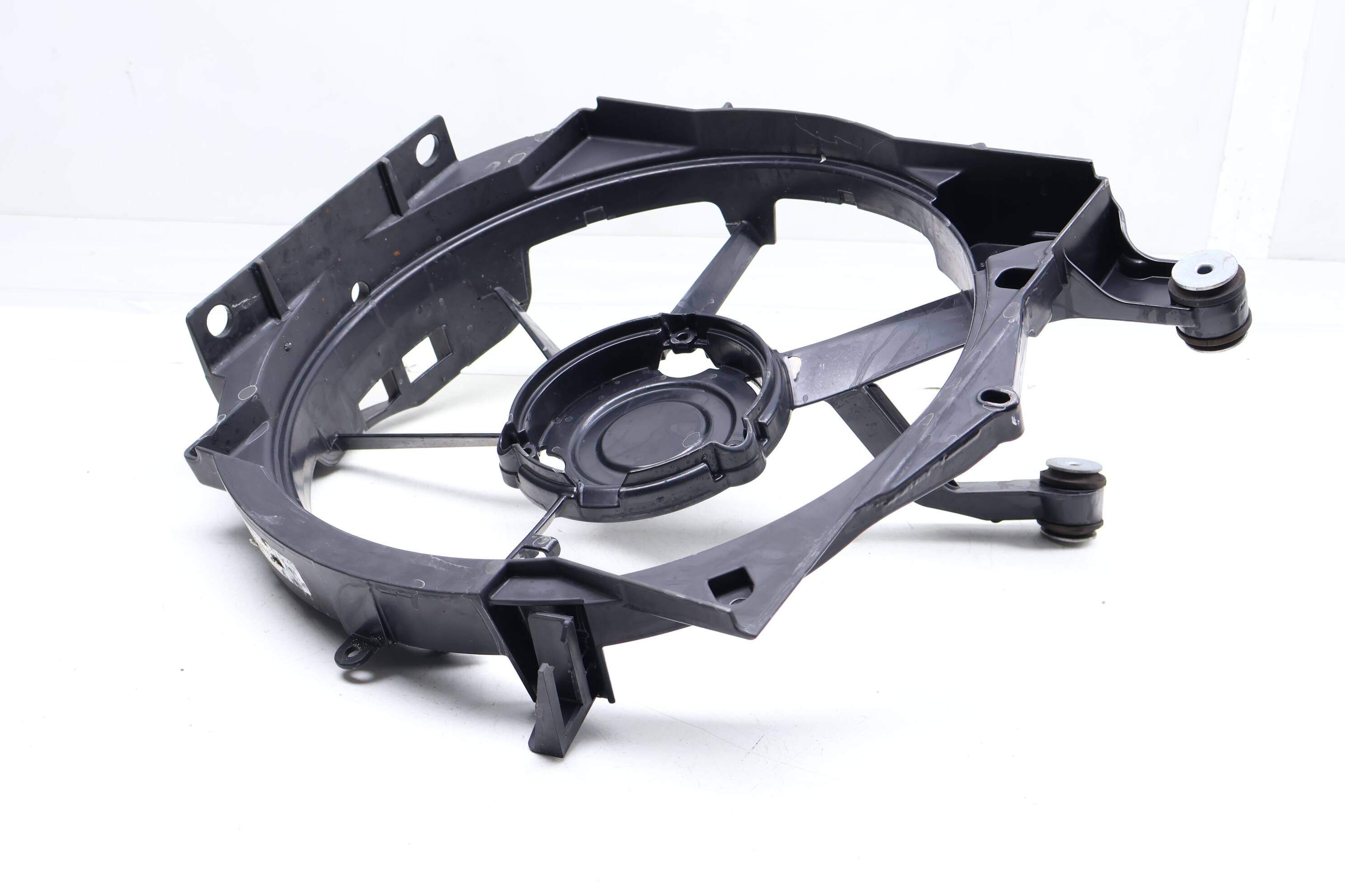 Radiator Electric Cooling Fan Housing / Cowl 9J1121203B