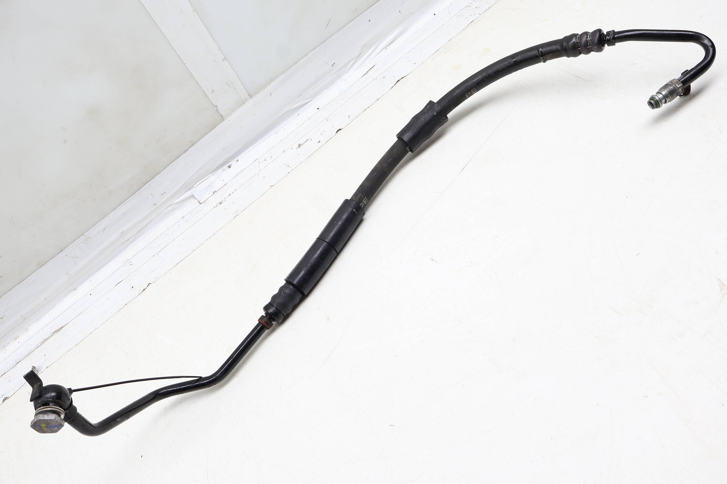 Power Steering Hose / Line 7L8422893CF