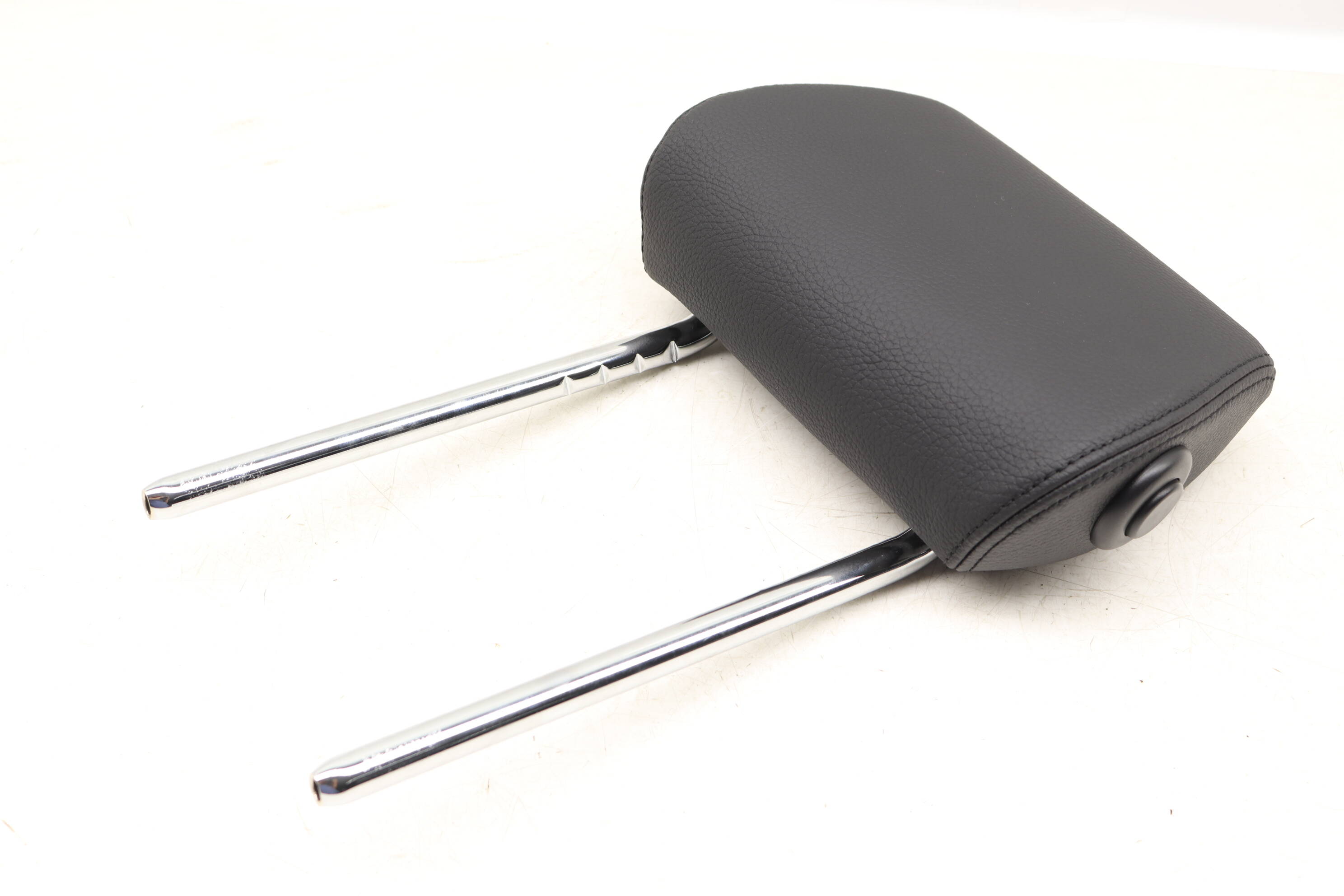 BMW Rear Headrest / Head Rest (Leather) 52207290992 