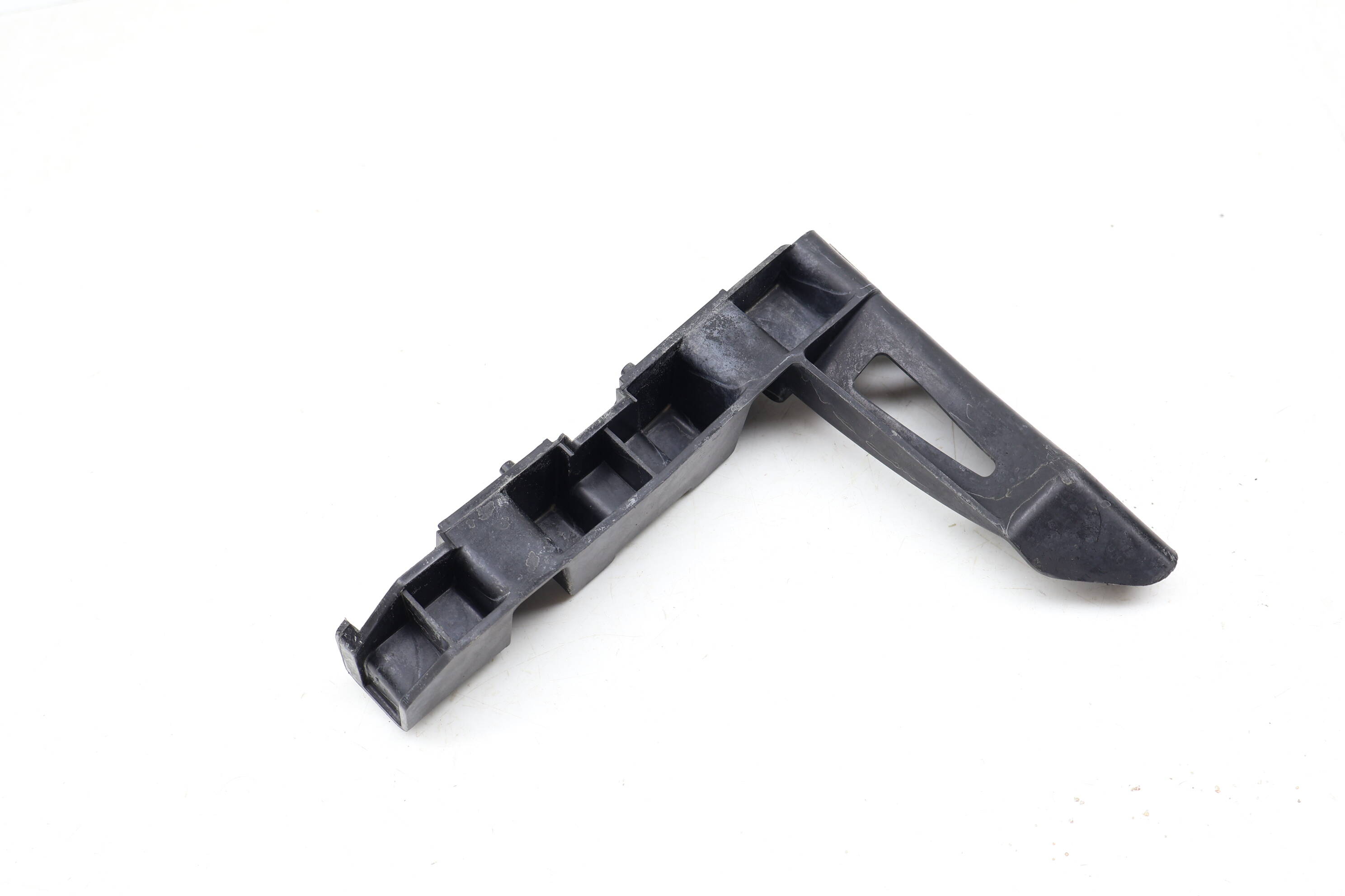 Bumper Guide / Bracket 8J0807184B