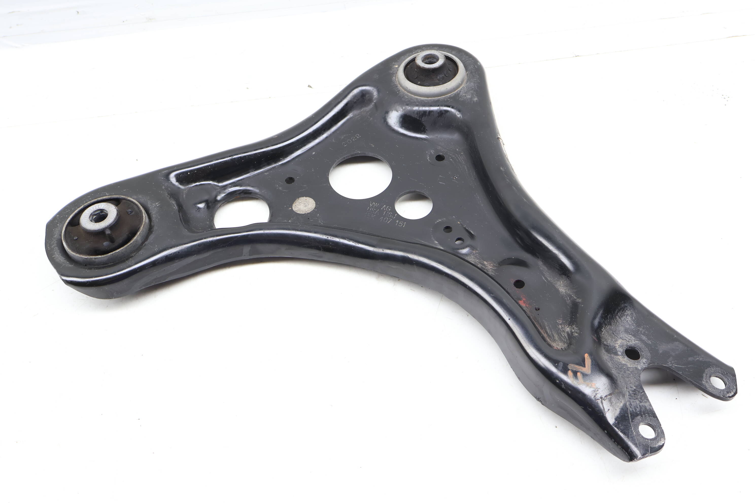Lower Control Arm 1EK407151