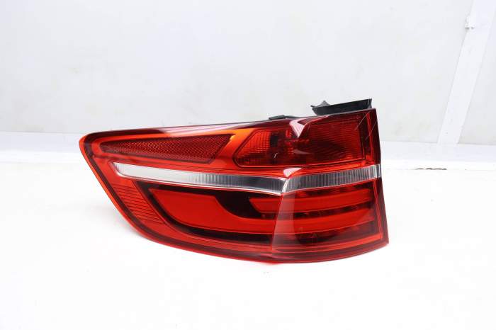 Outer Tail Light / Lamp 63217295003 main product photo