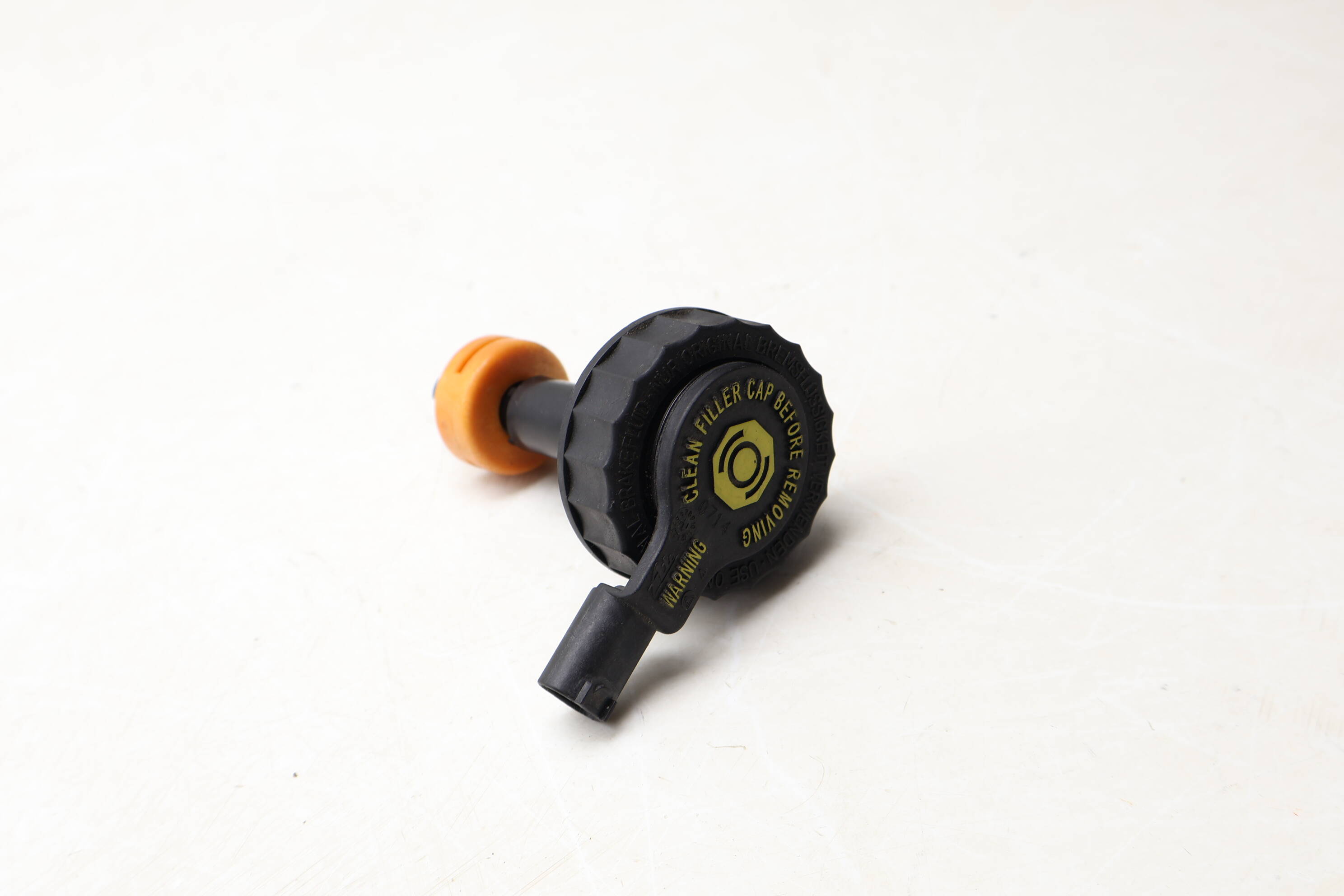 Brake Fluid Reservoir / Tank Cap 34336774451