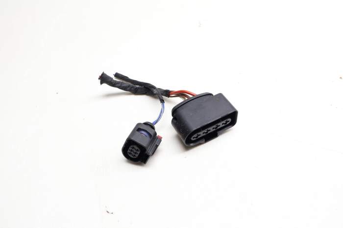 In-Tank Fuel Pump Wiring Connector / Pigtail main product photo