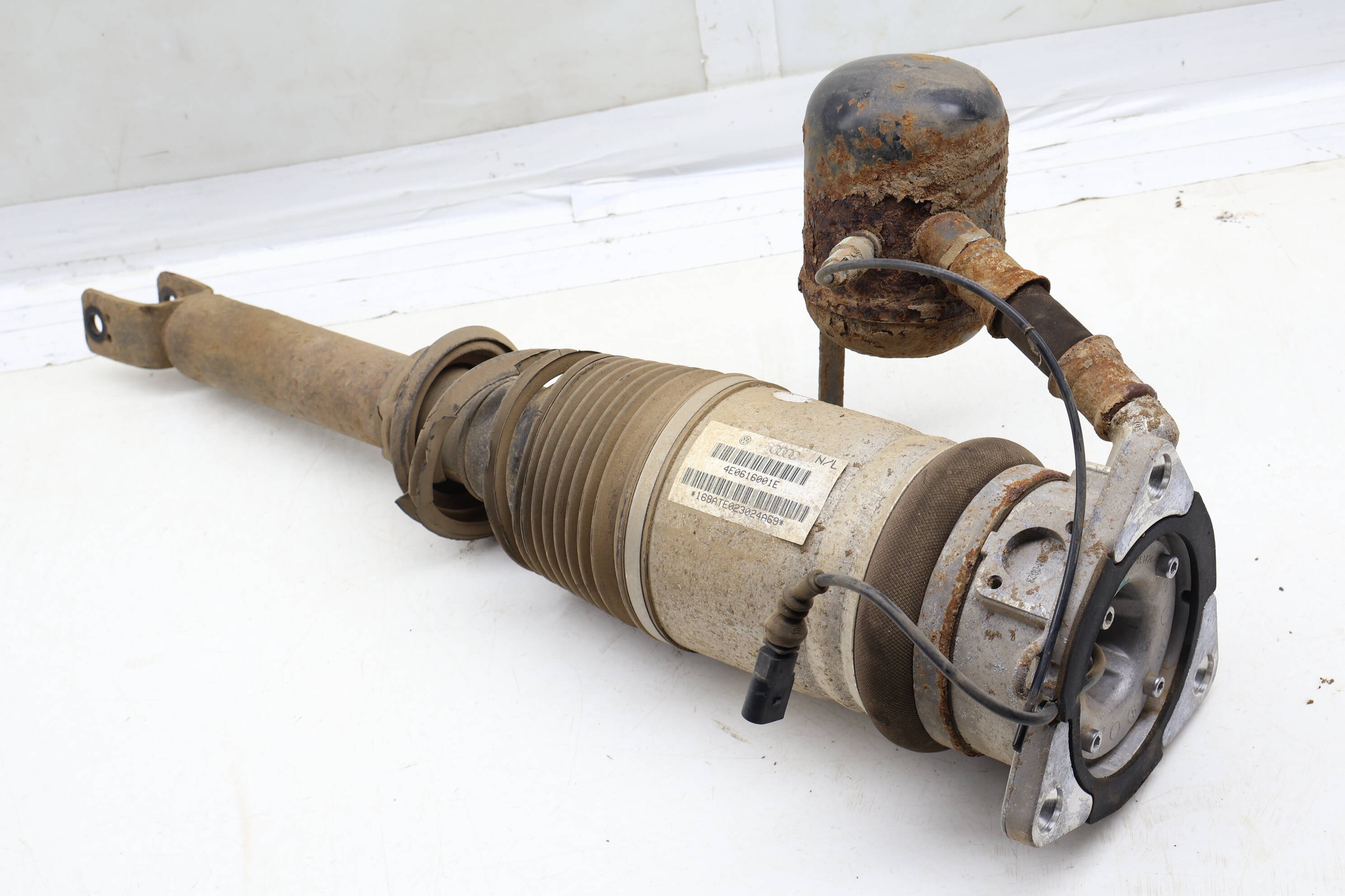 Airbag Shock / Strut / Spring 4E0616001E