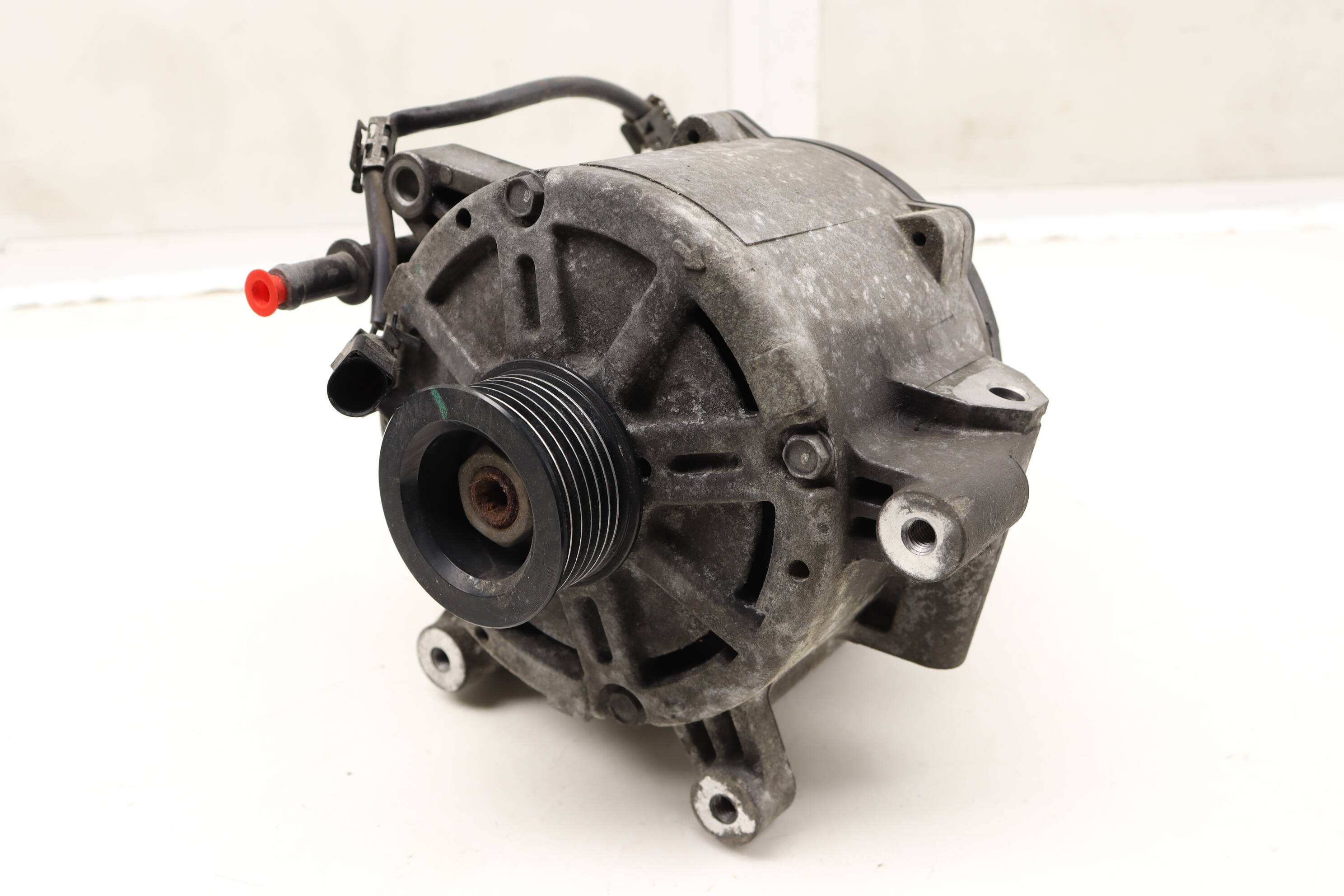 Alternator (190 Amp) 94860303300
