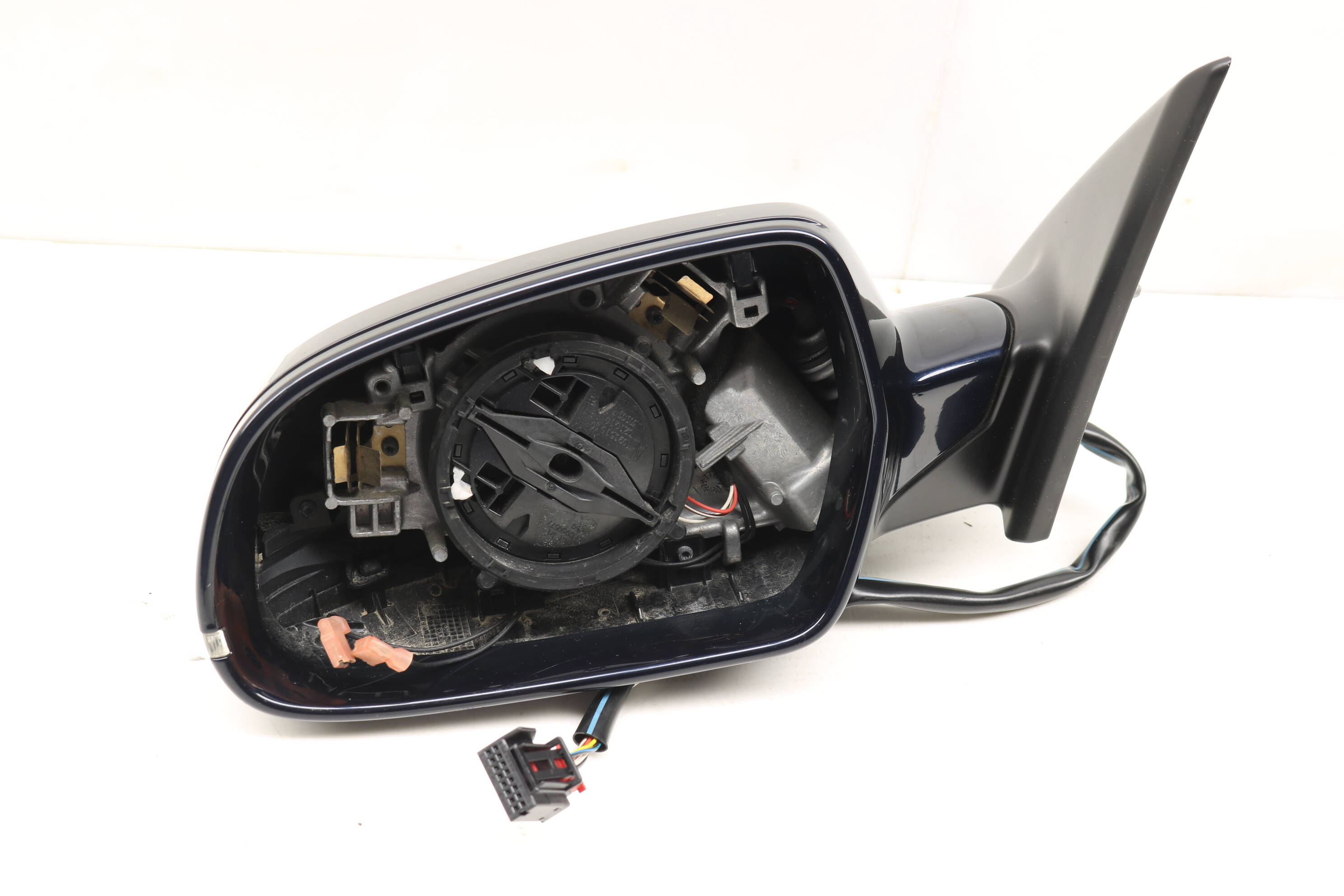 Side&#x20;View&#x20;Mirror&#x20;8F1857409AJ