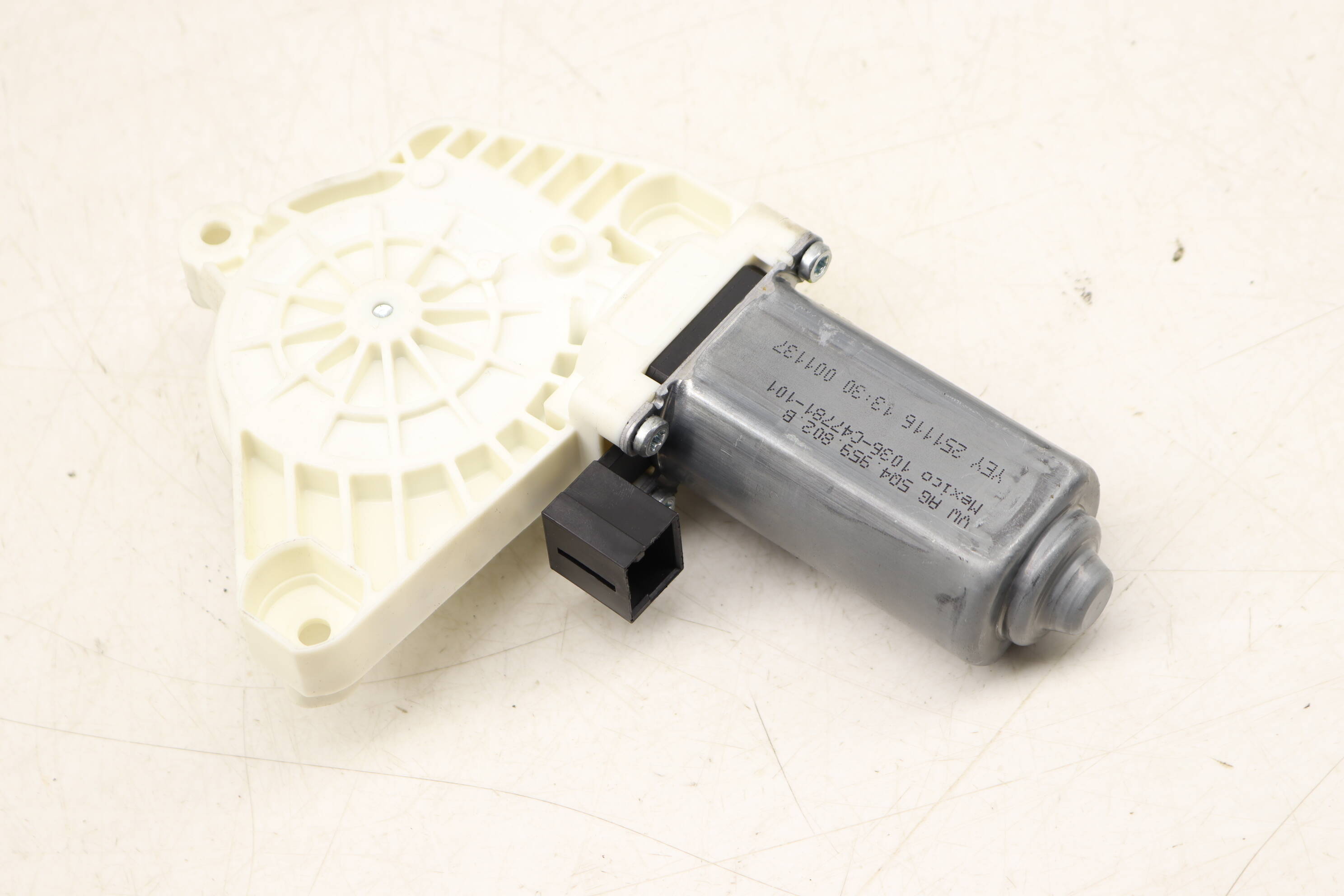 Window Lifter Motor 5Q4959802B