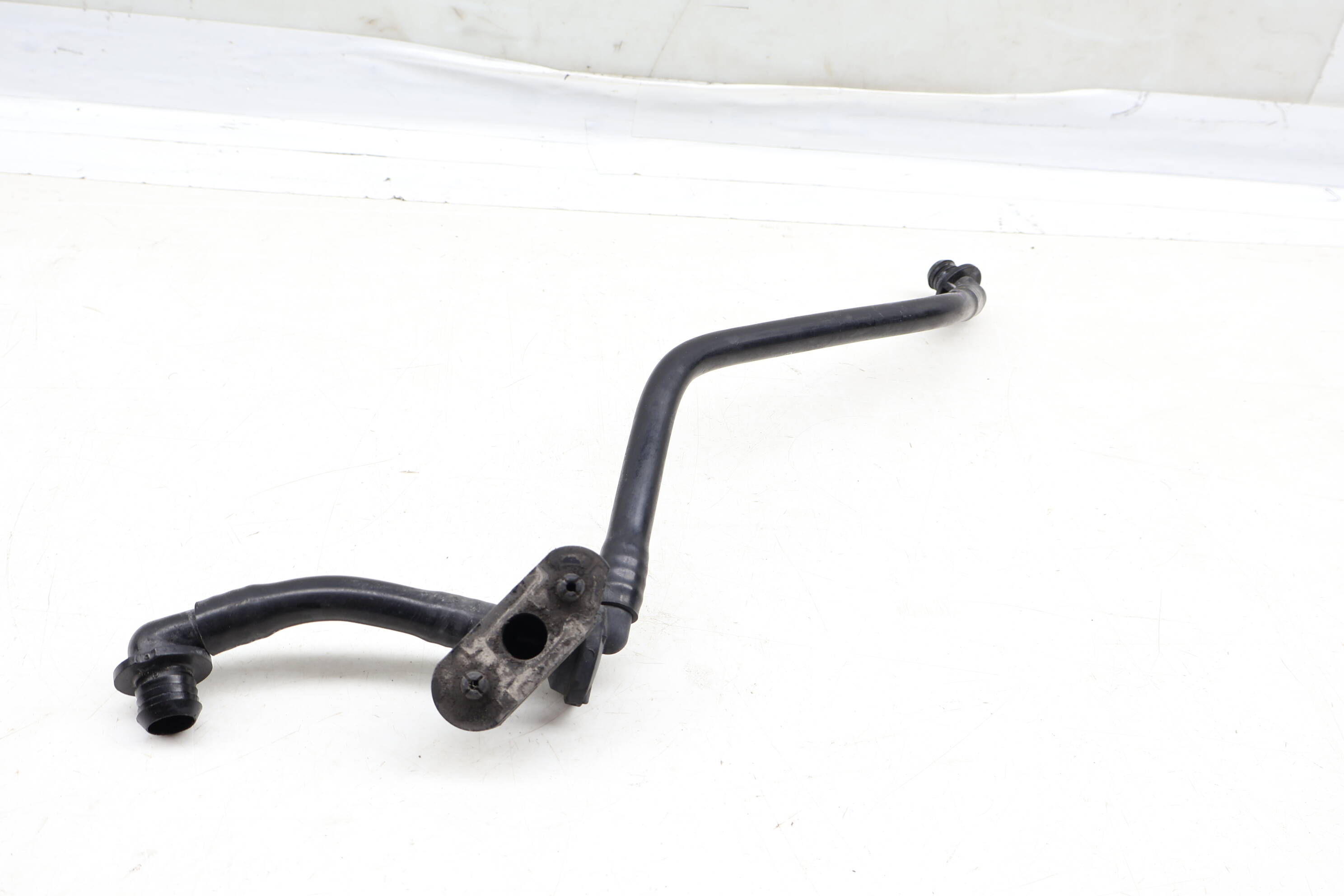 Brake Booster Vacuum Hose / Line / Tube 95B611931N