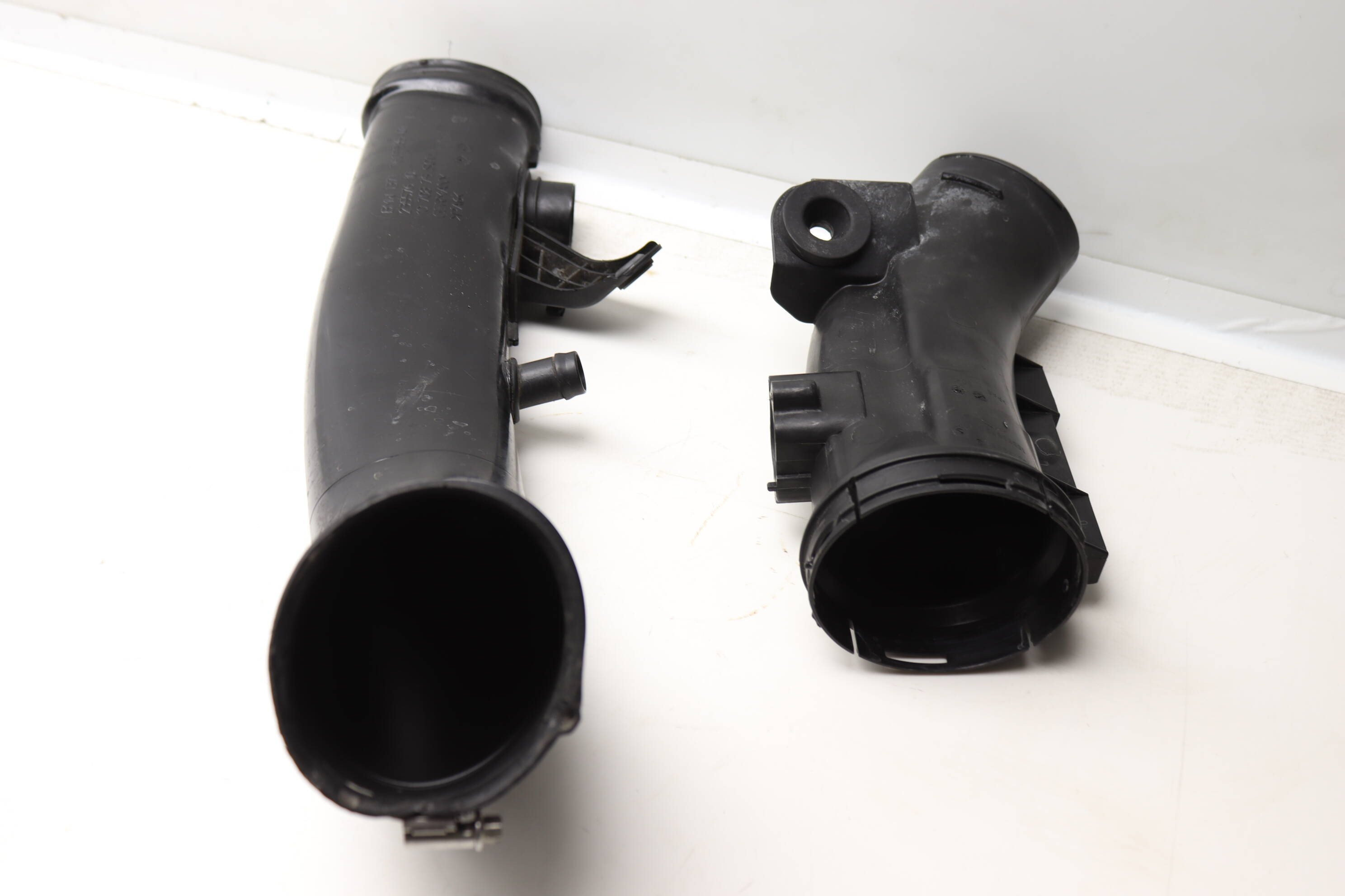 BMW E9X 335d Intake Hose - From Air Mass Sensor Boot OEM 13717808158