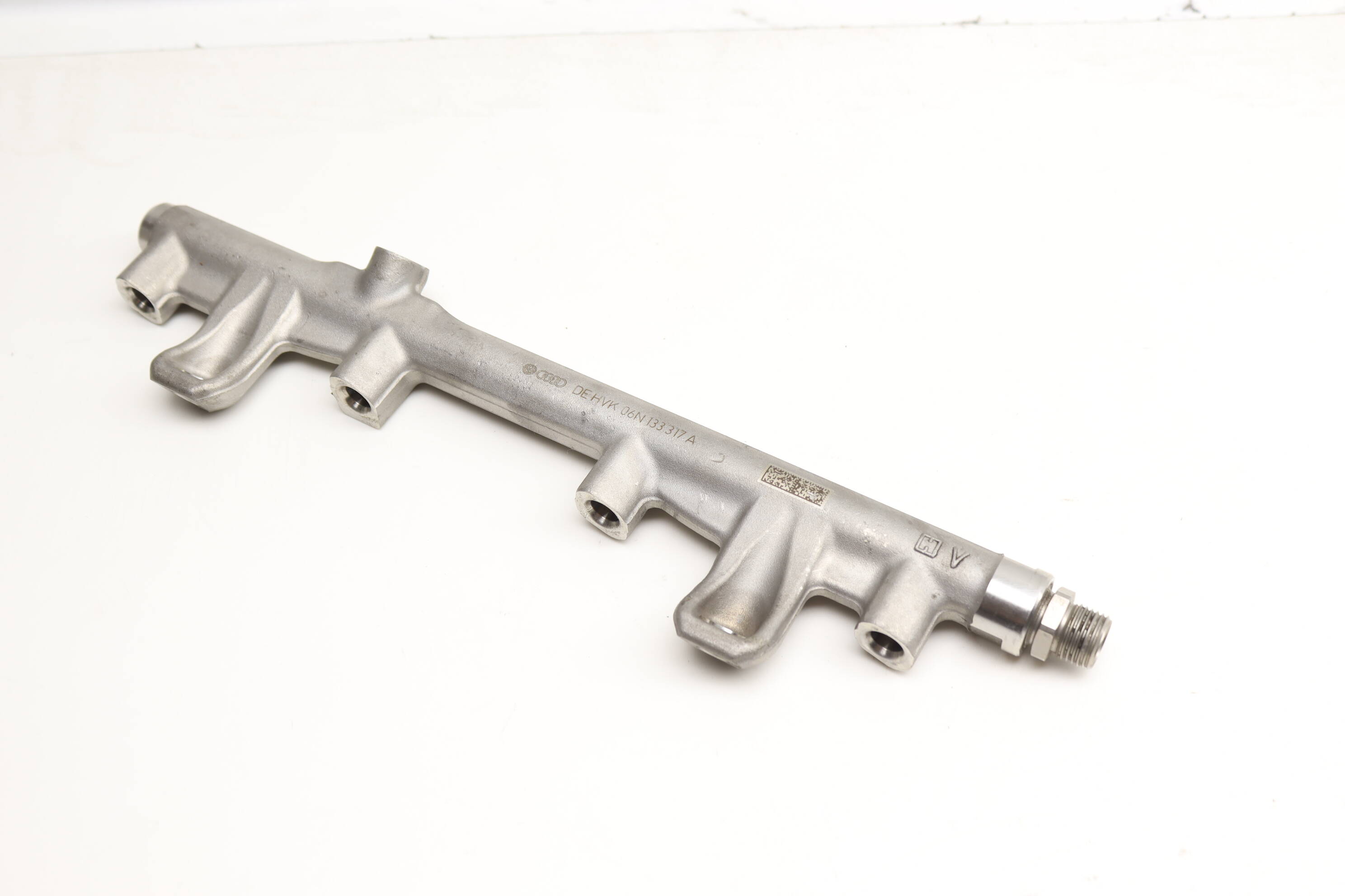 Fuel Rail 06N133317A