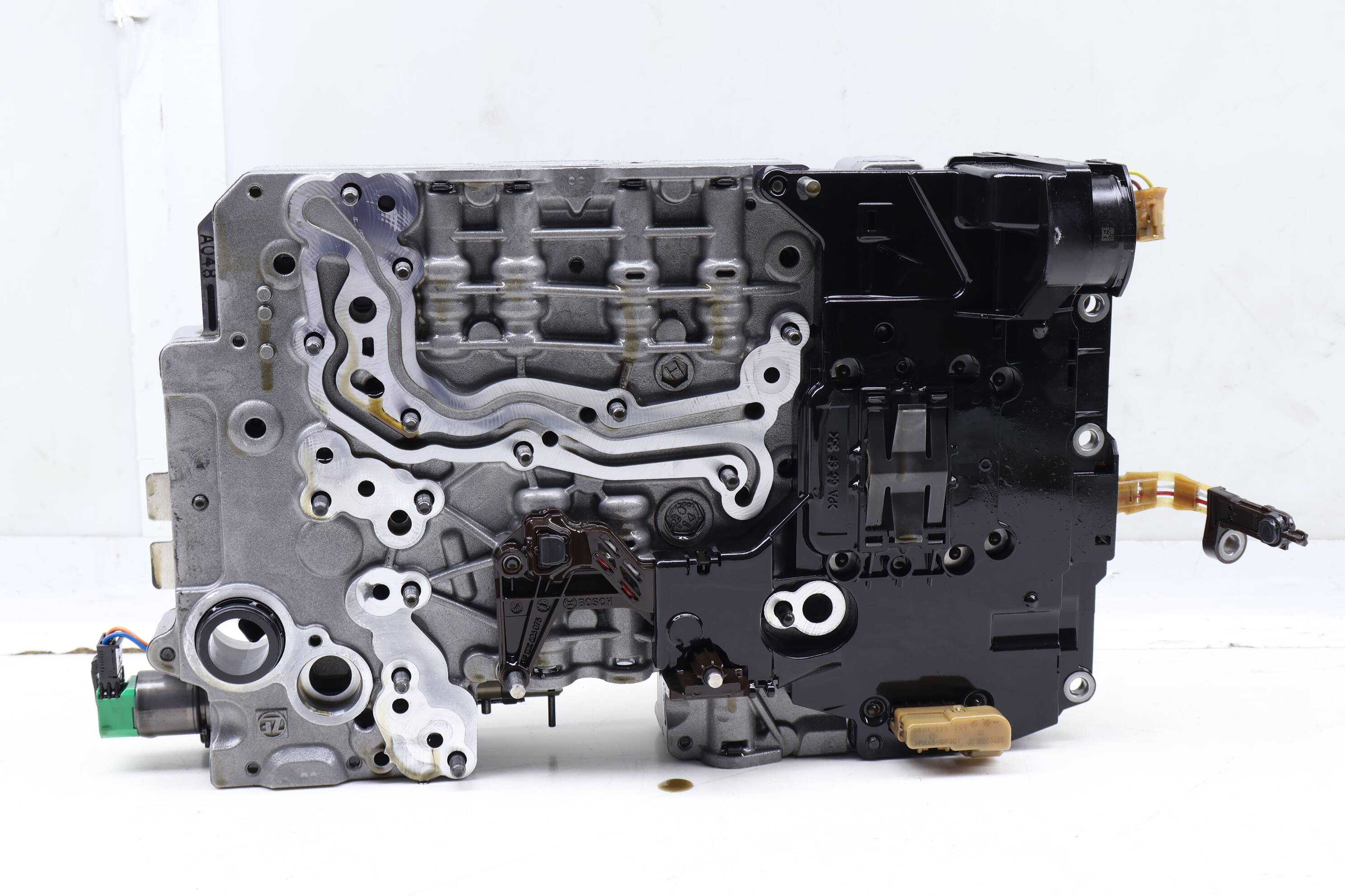 BMW Transmission Valve Body / Mechatronic (Ga8hp45z) 24347647840