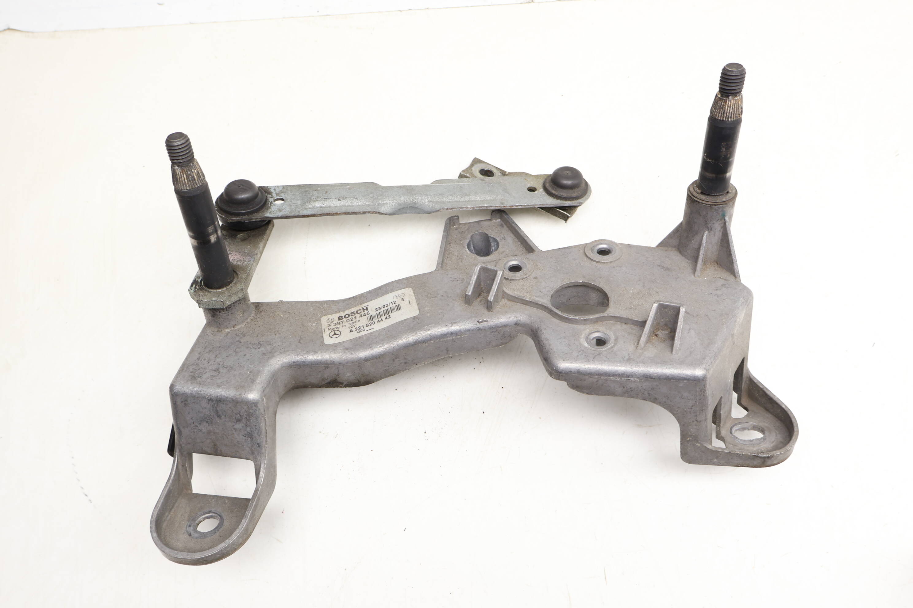 Windshield Wiper Motor Transmission / Bracket 2218204442