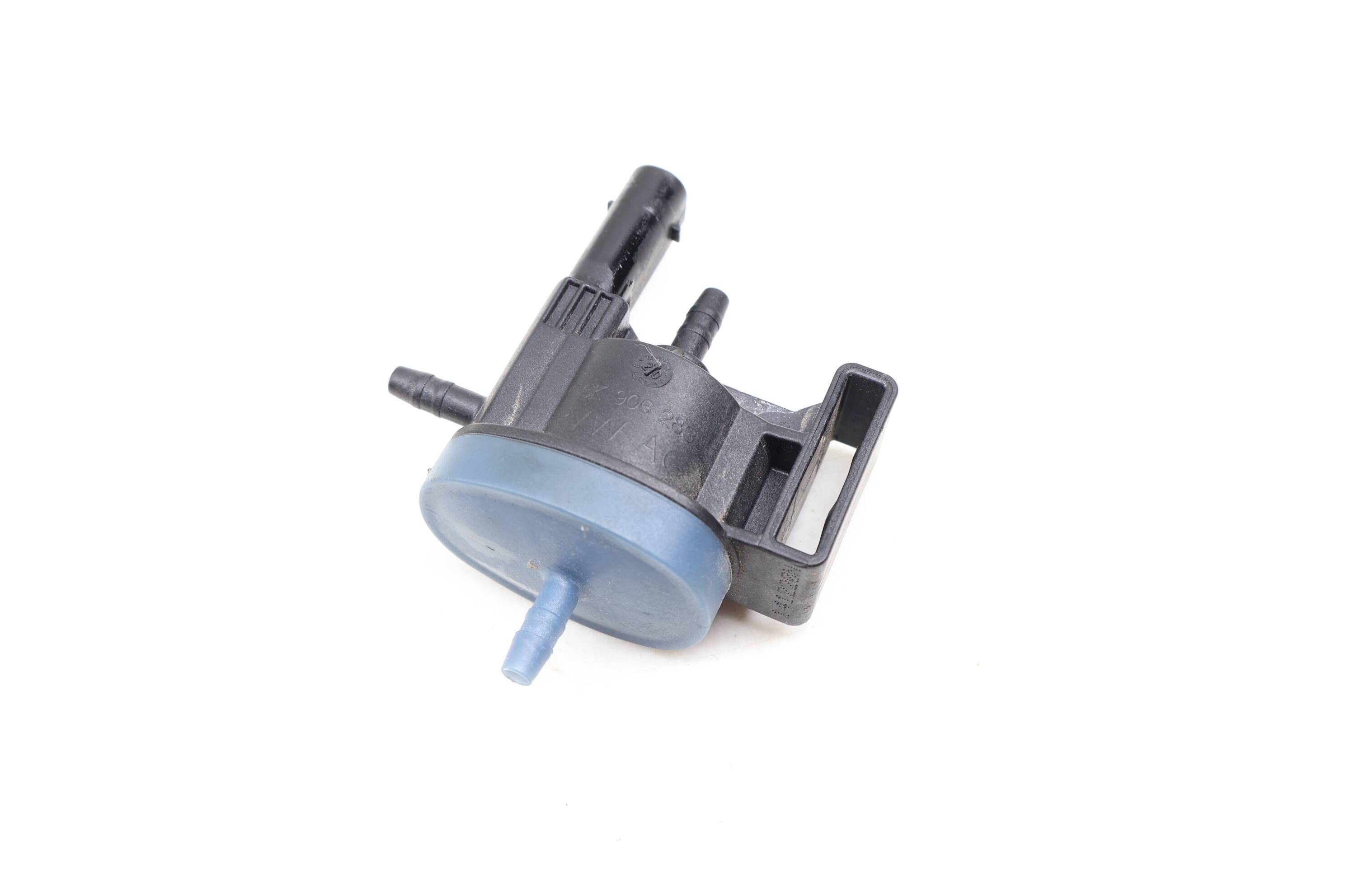 Solenoid Valve 06K906283