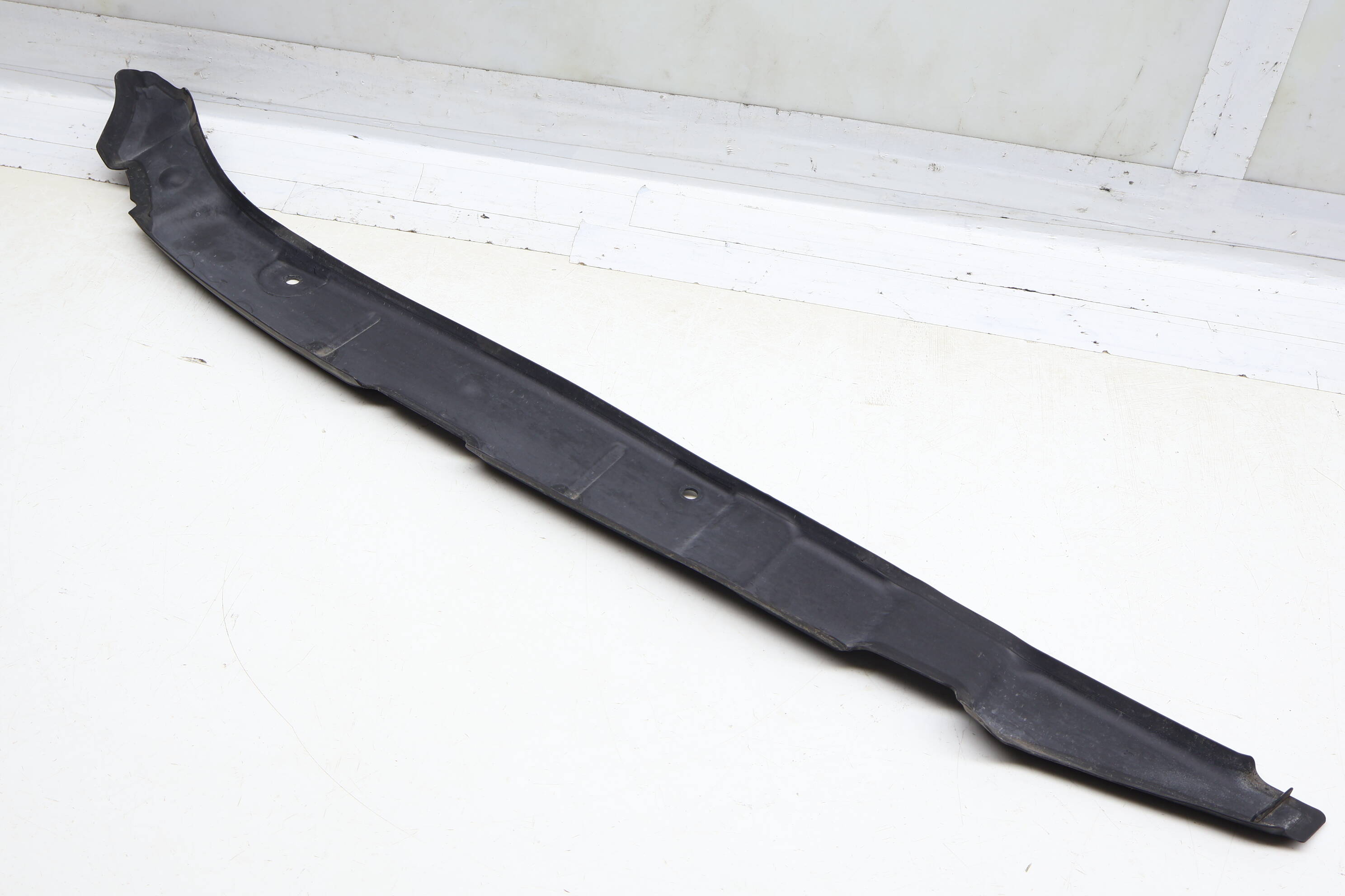 Inner Fender End Plate / Cover 4M0821111