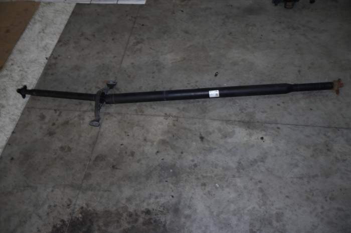 Driveshaft / Propeller Shaft 3QF521101E main product photo