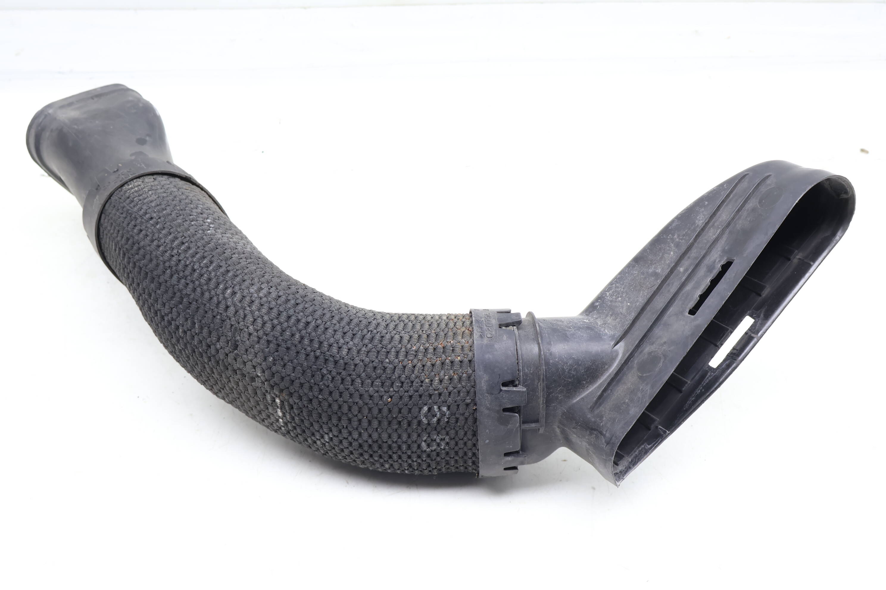 Engine Air Intake Duct / Tube 6420945597