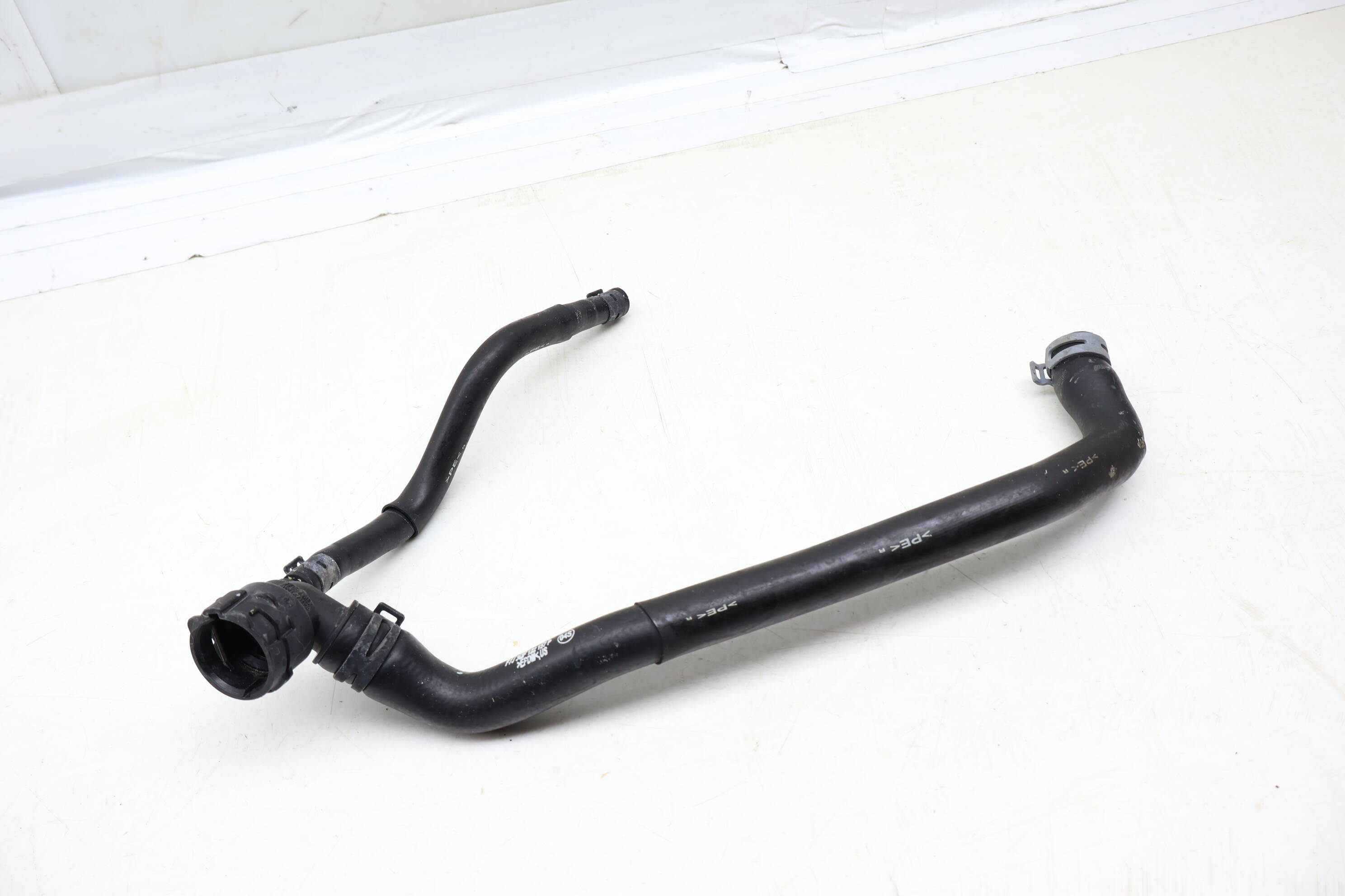 Coolant Hose / Line Set 3QF122157P