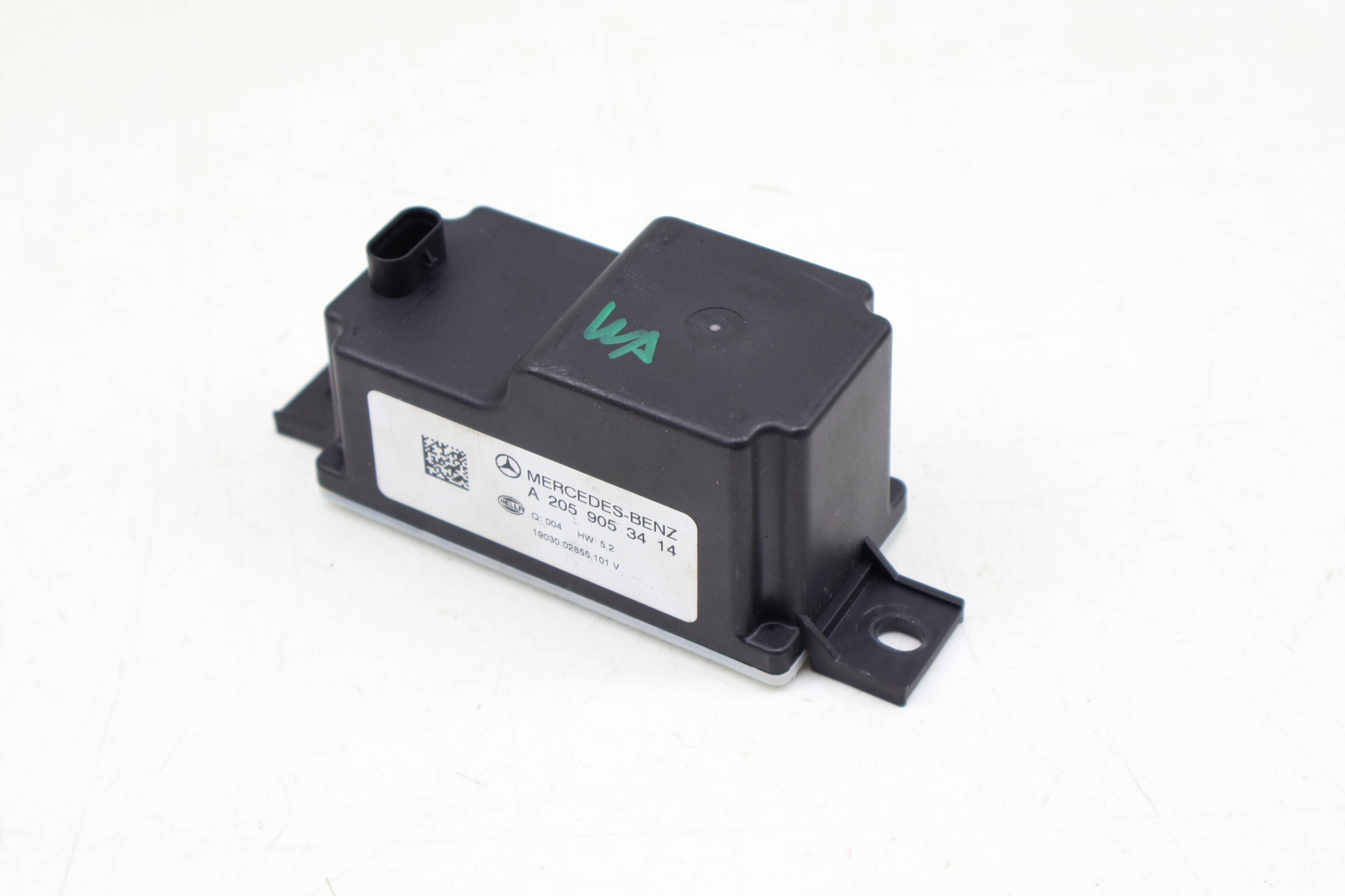 Voltage Converter / Battery Control Module 2059053414