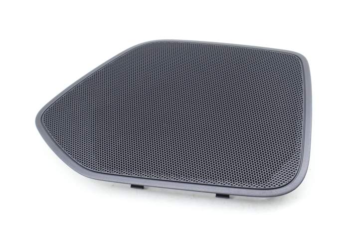 Door Speaker Cover / Grille 8U0035419 main product photo