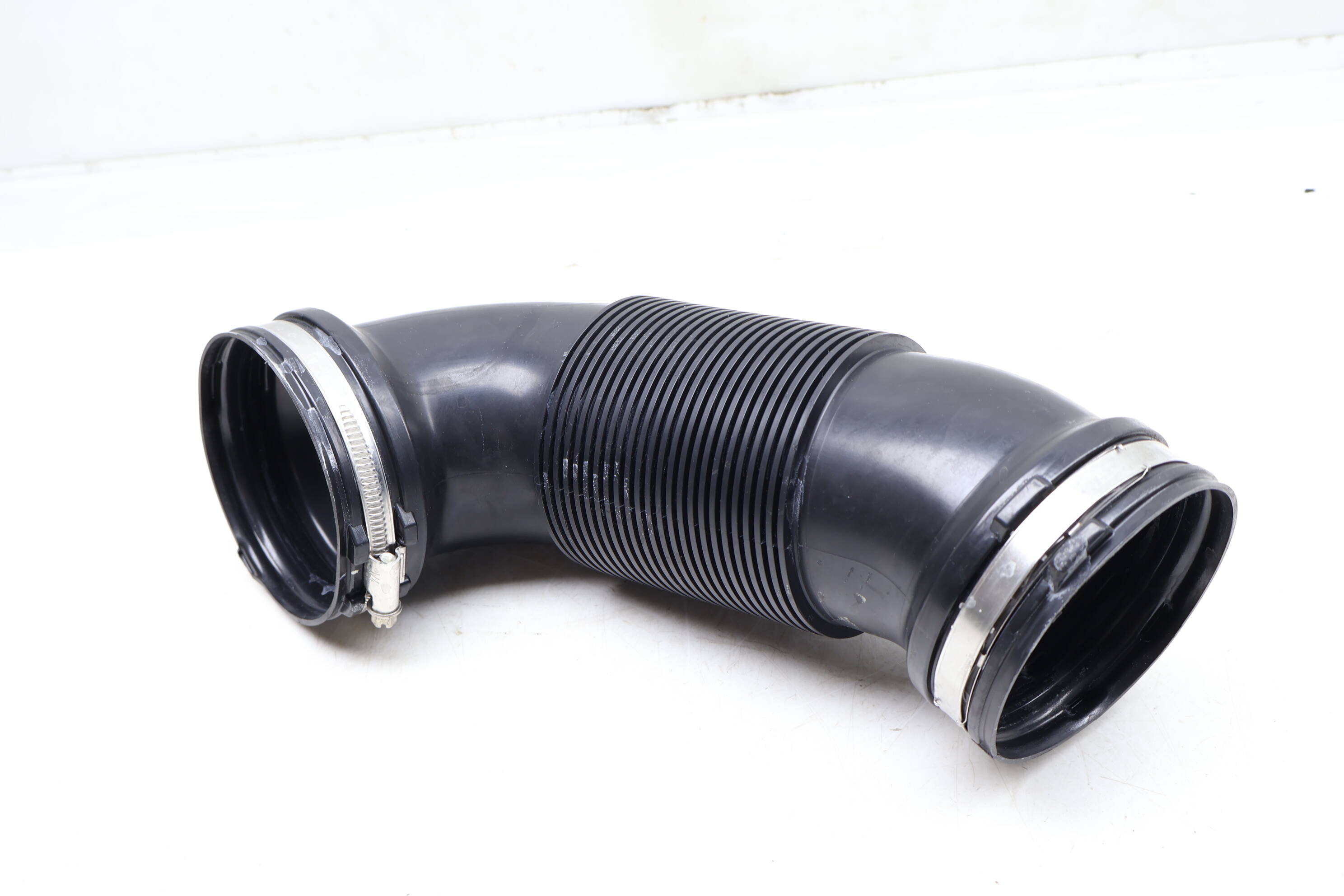 Intake&#x20;Air&#x20;Duct&#x20;&#x2F;&#x20;Tube&#x20;3QF129680