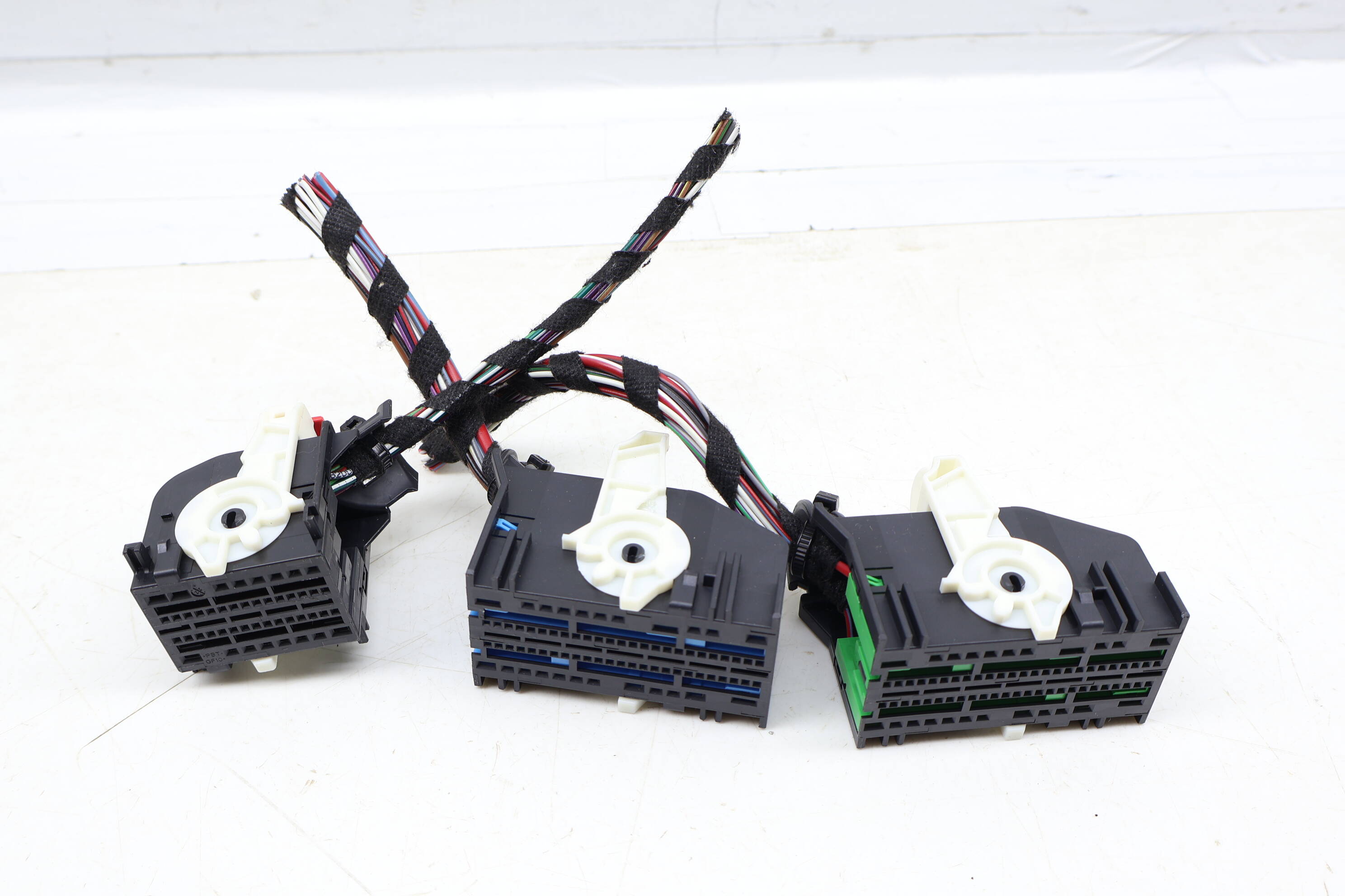 Onboard Supply Module / Bcm Wiring Connector Pigtail Set