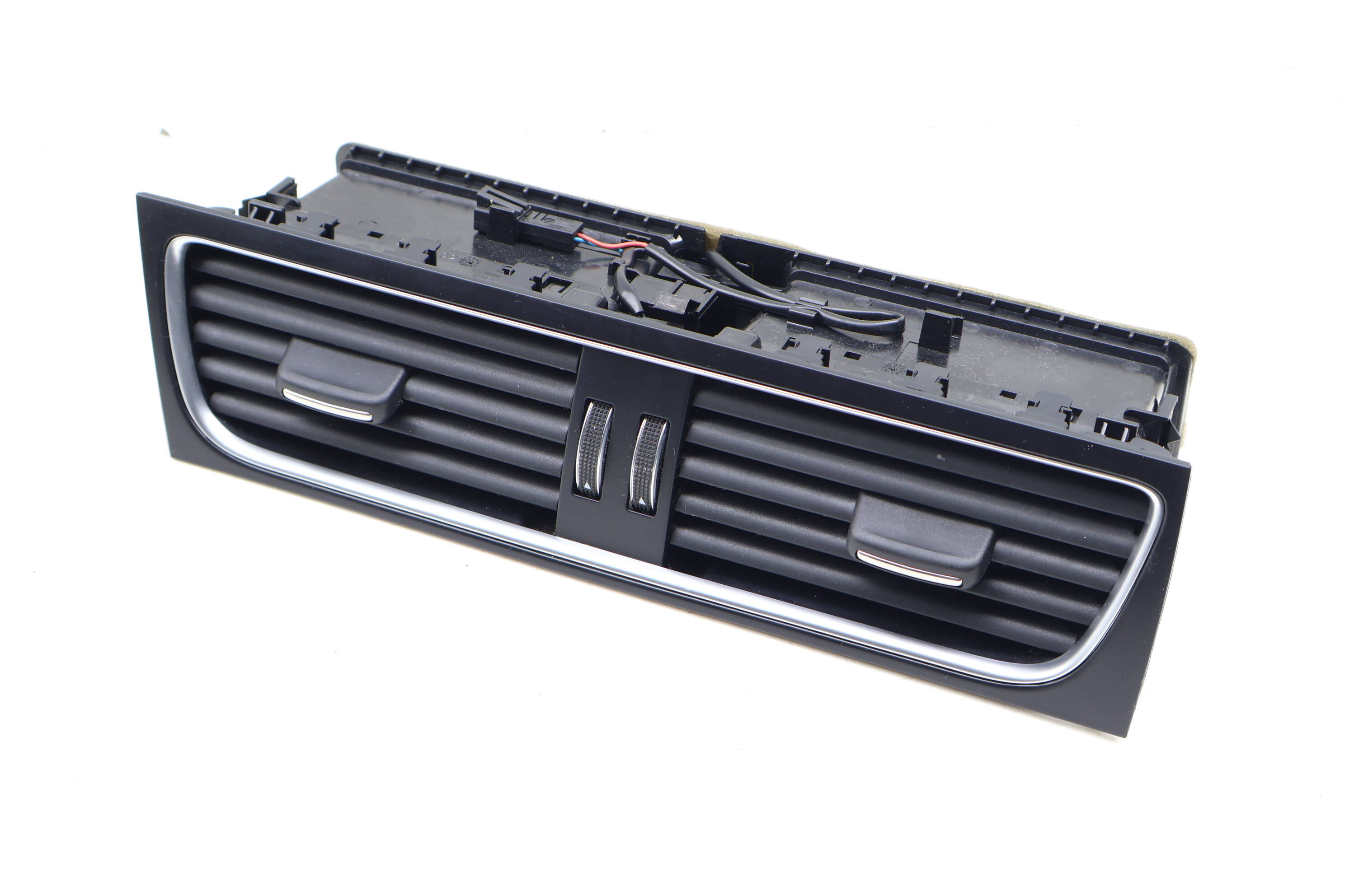 Center Dash Air Vent 8T1820951E