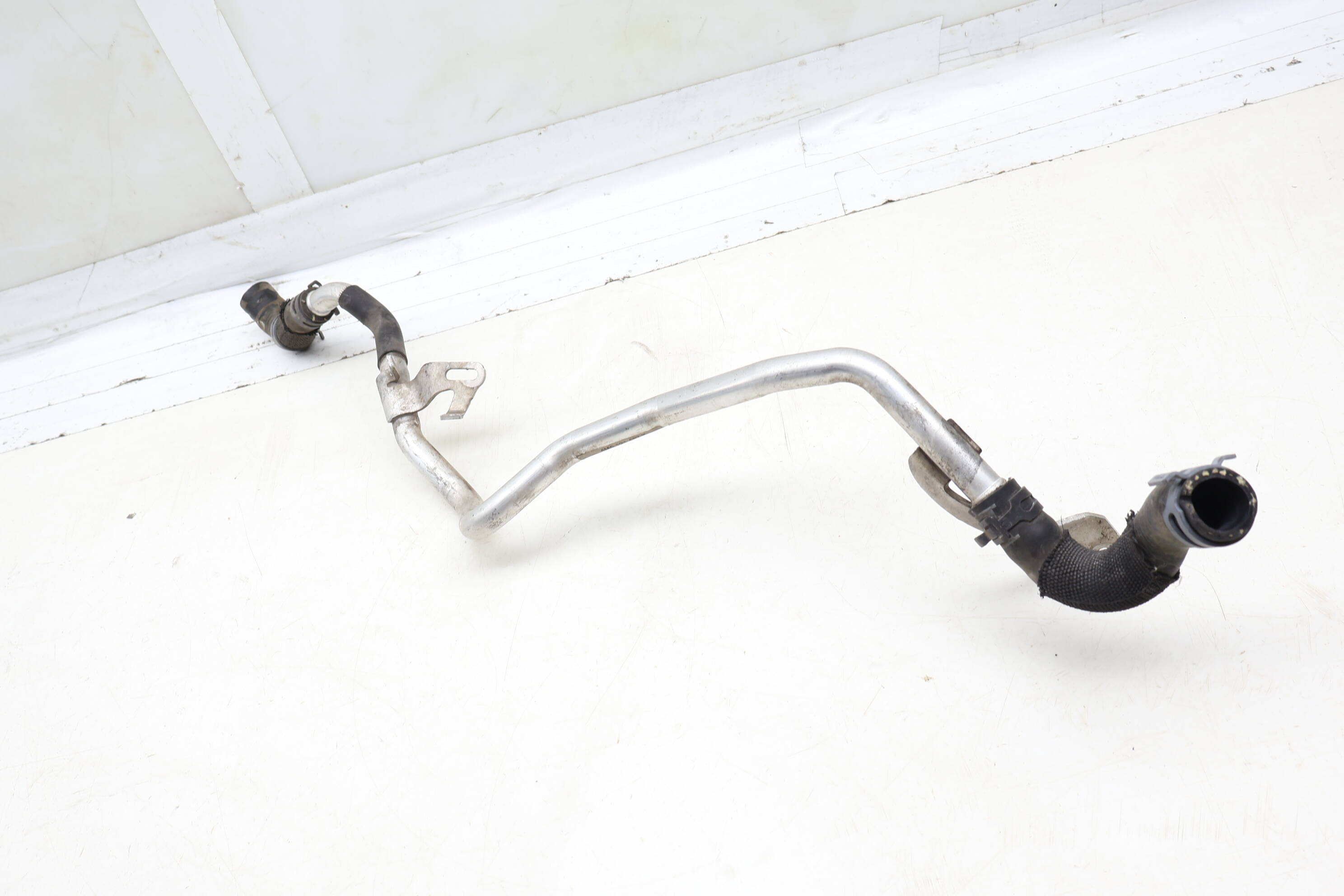 Coolant Hose / Line / Pipe 4M0121487K PAB12148700