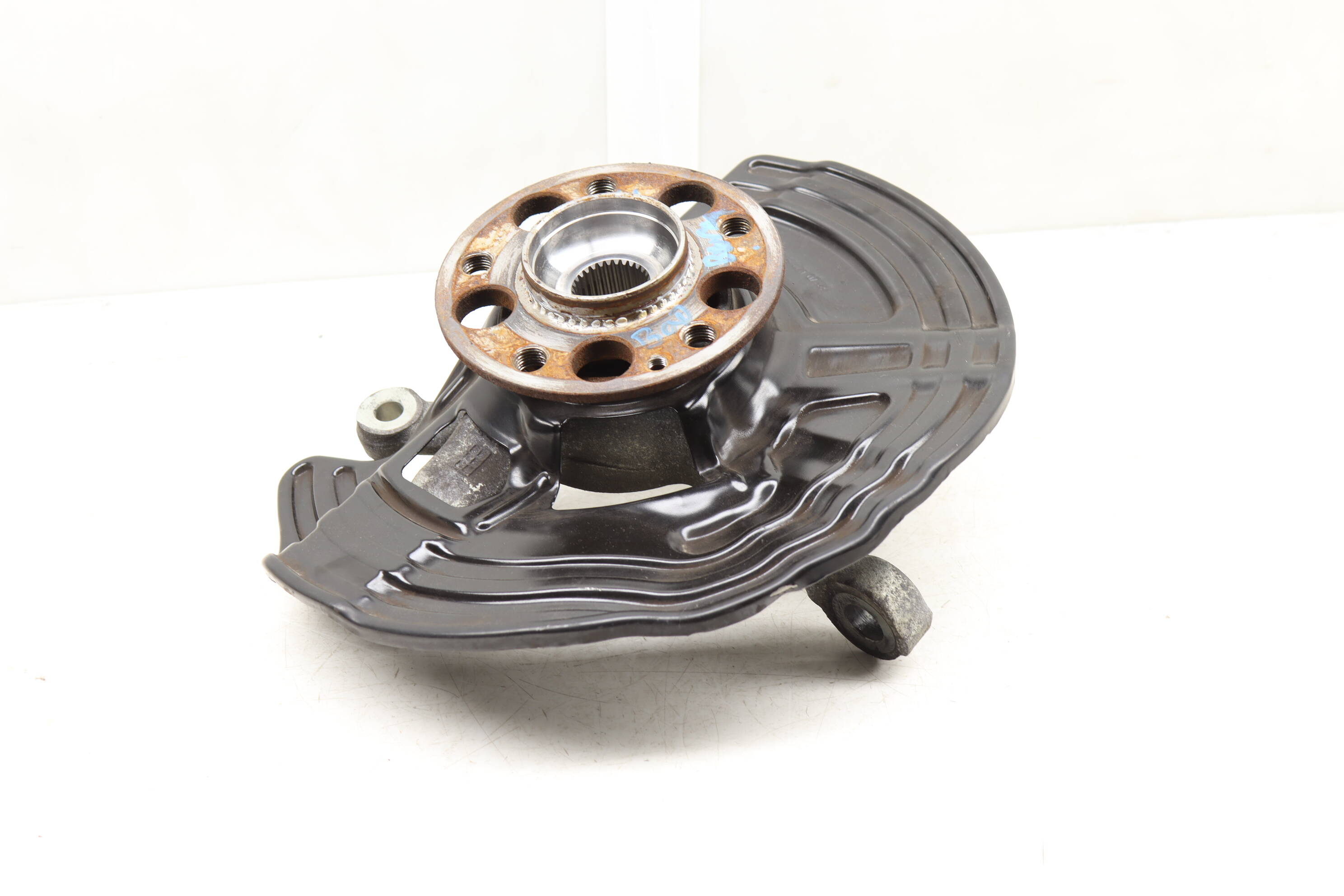 Mercedes-Benz Spindle Knuckle W/ Wheel Bearing 2463320200 Mercedes-Benz Spindle Knuckle W/ Wheel Bearing 2463320200