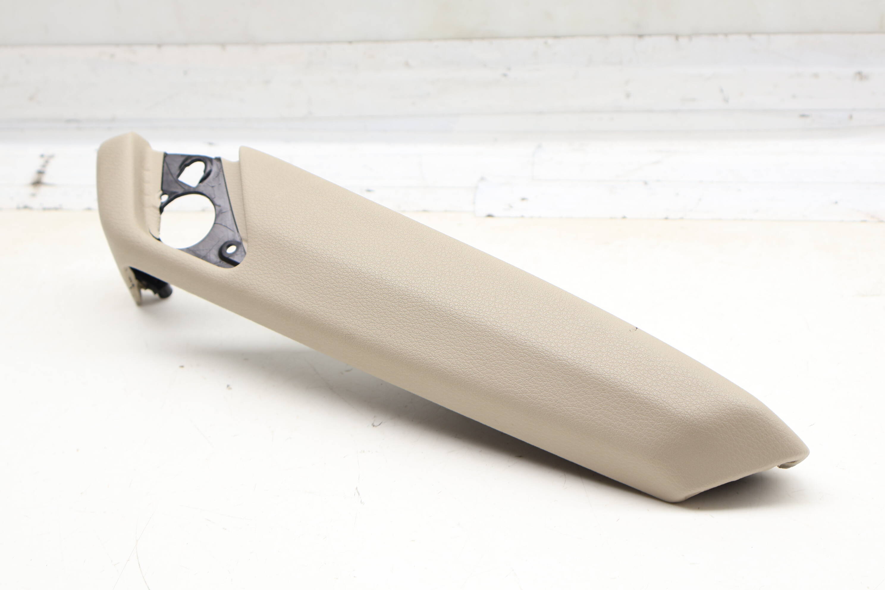 Door Panel Armrest / Arm Rest 80A867374
