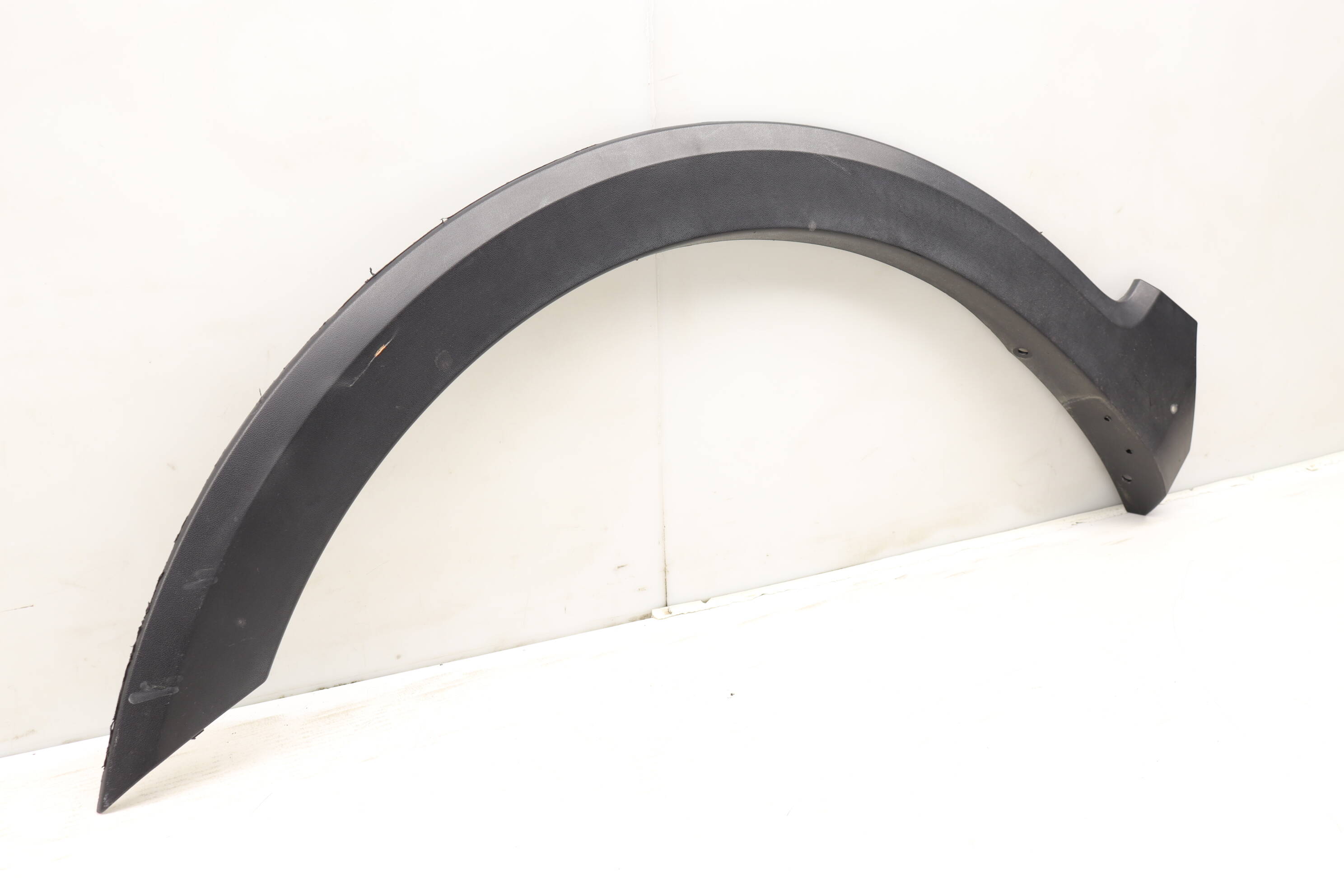 VW Front Left Wheel Fender Flare Trim / Molding 5G9853717