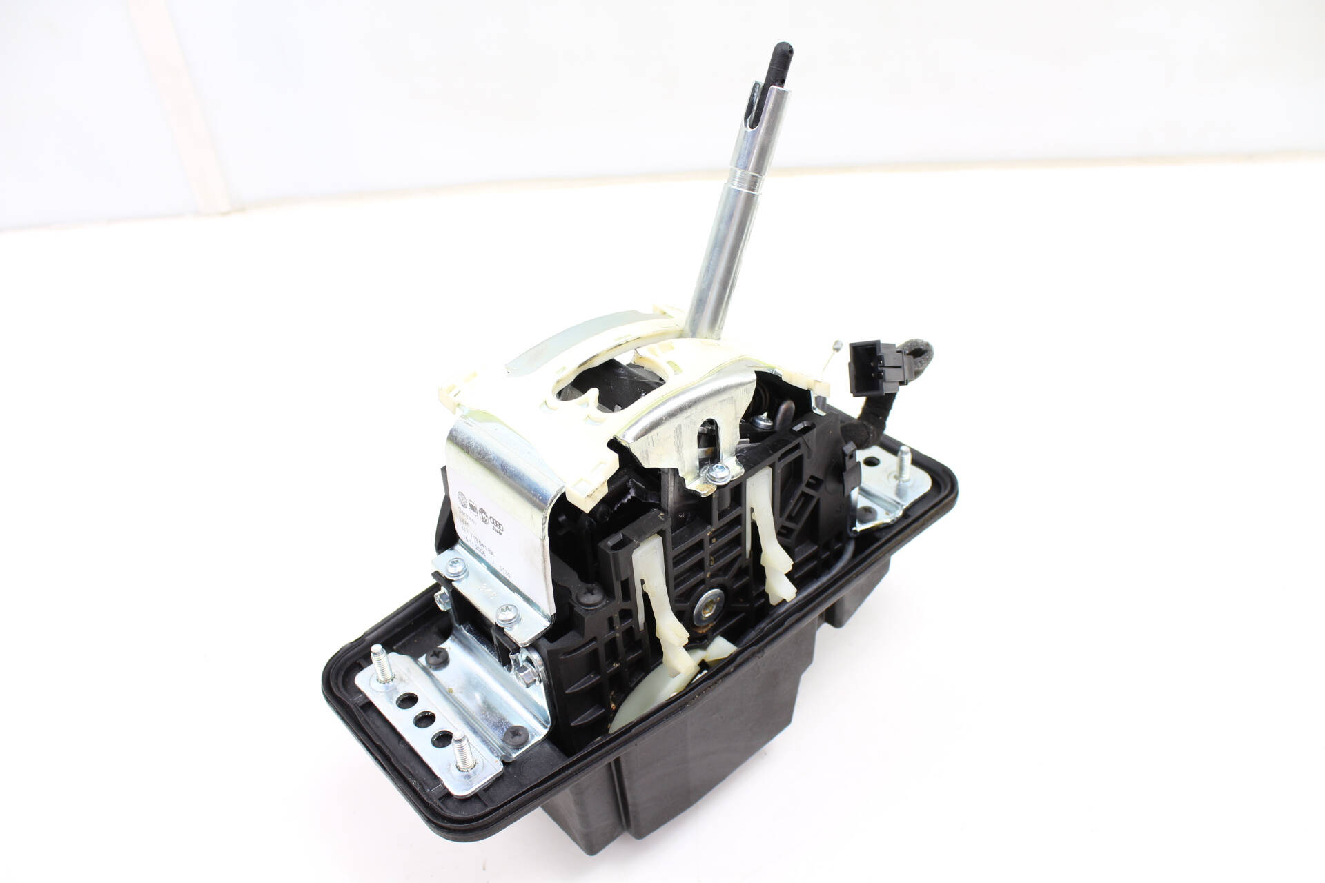 Automatic Shifter Assembly 4E1713041BA