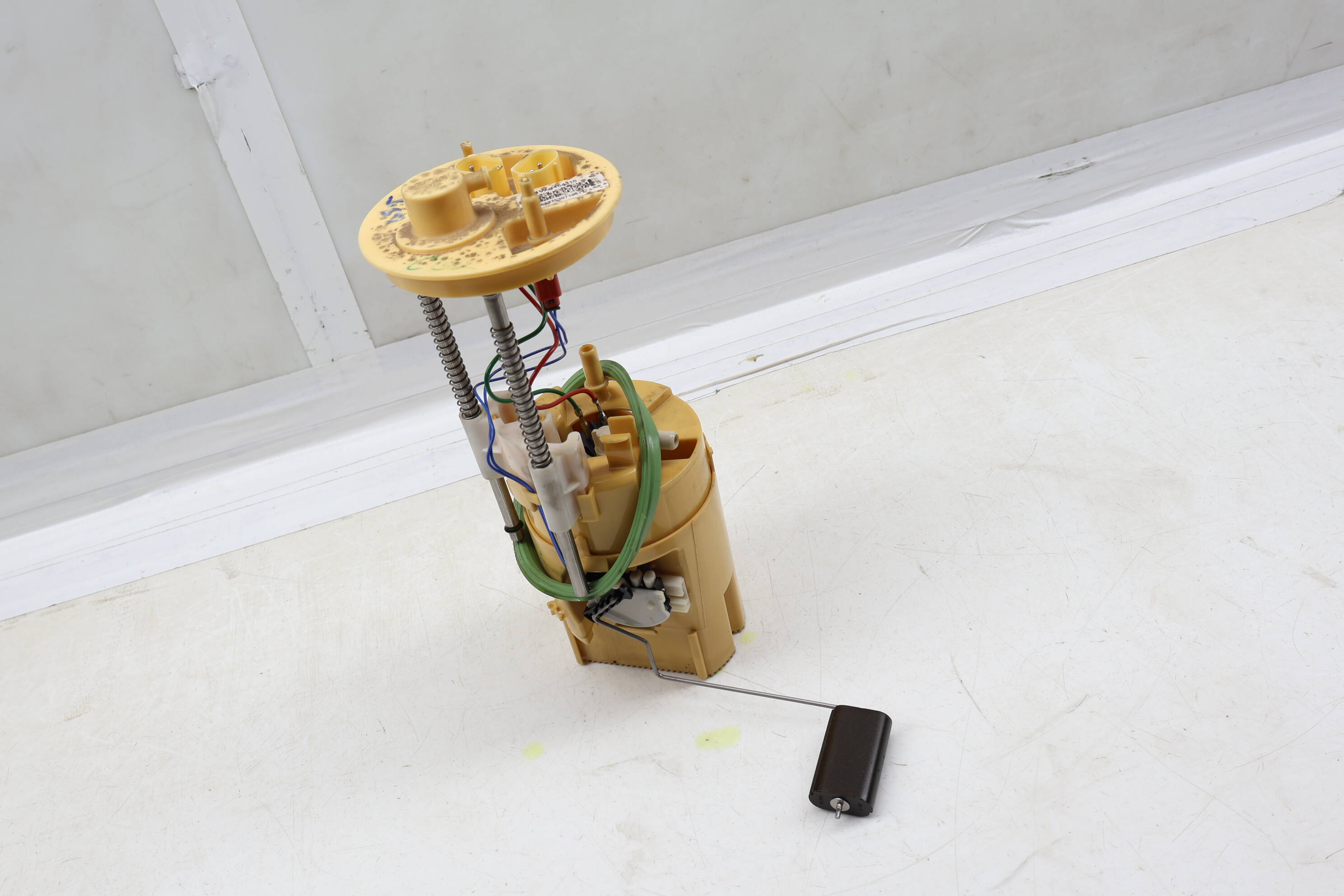 Diesel&#x20;In-Tank&#x20;Fuel&#x20;Pump&#x20;Assembly&#x20;16117164315