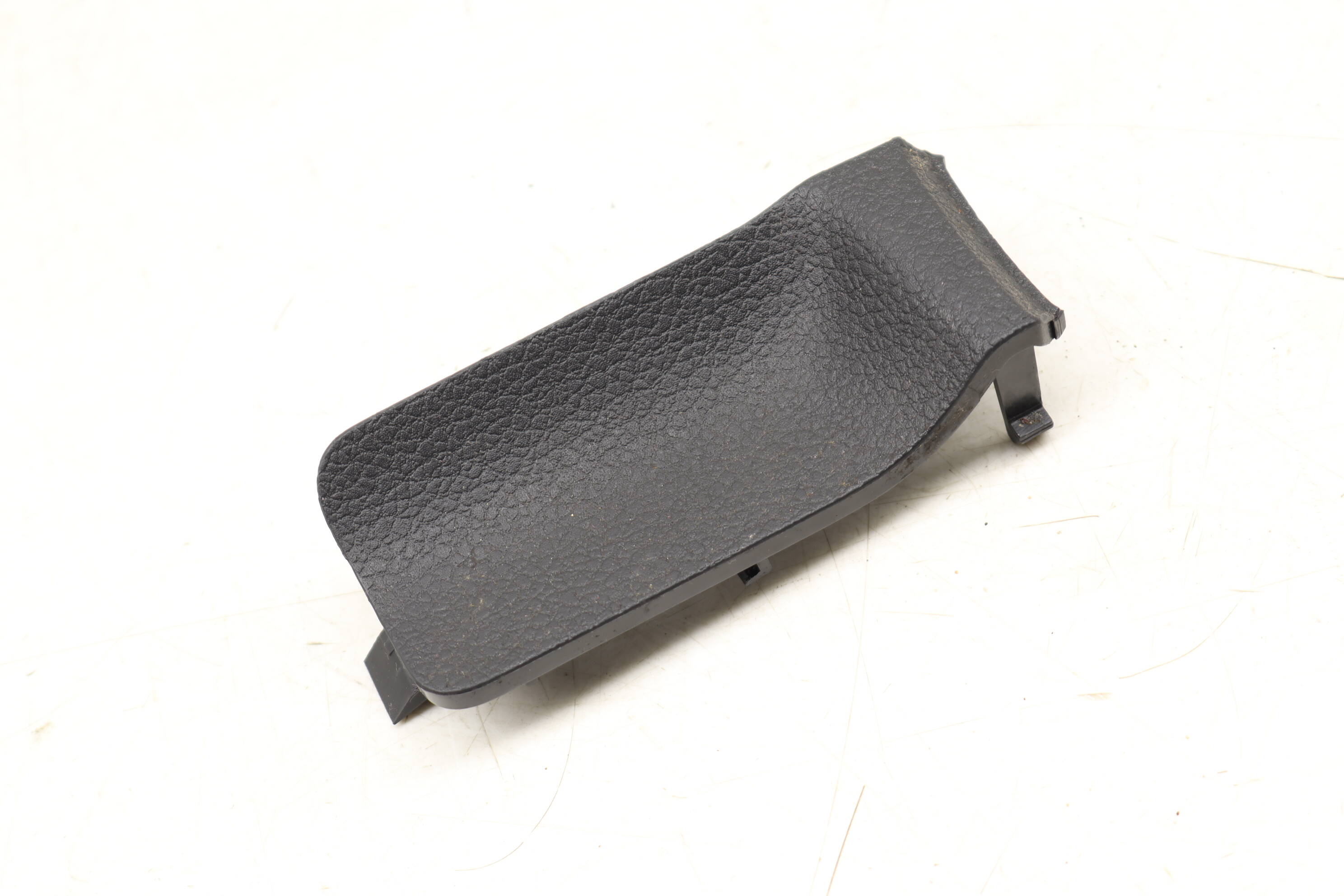 Center Console Cover / Cap 5GM863739