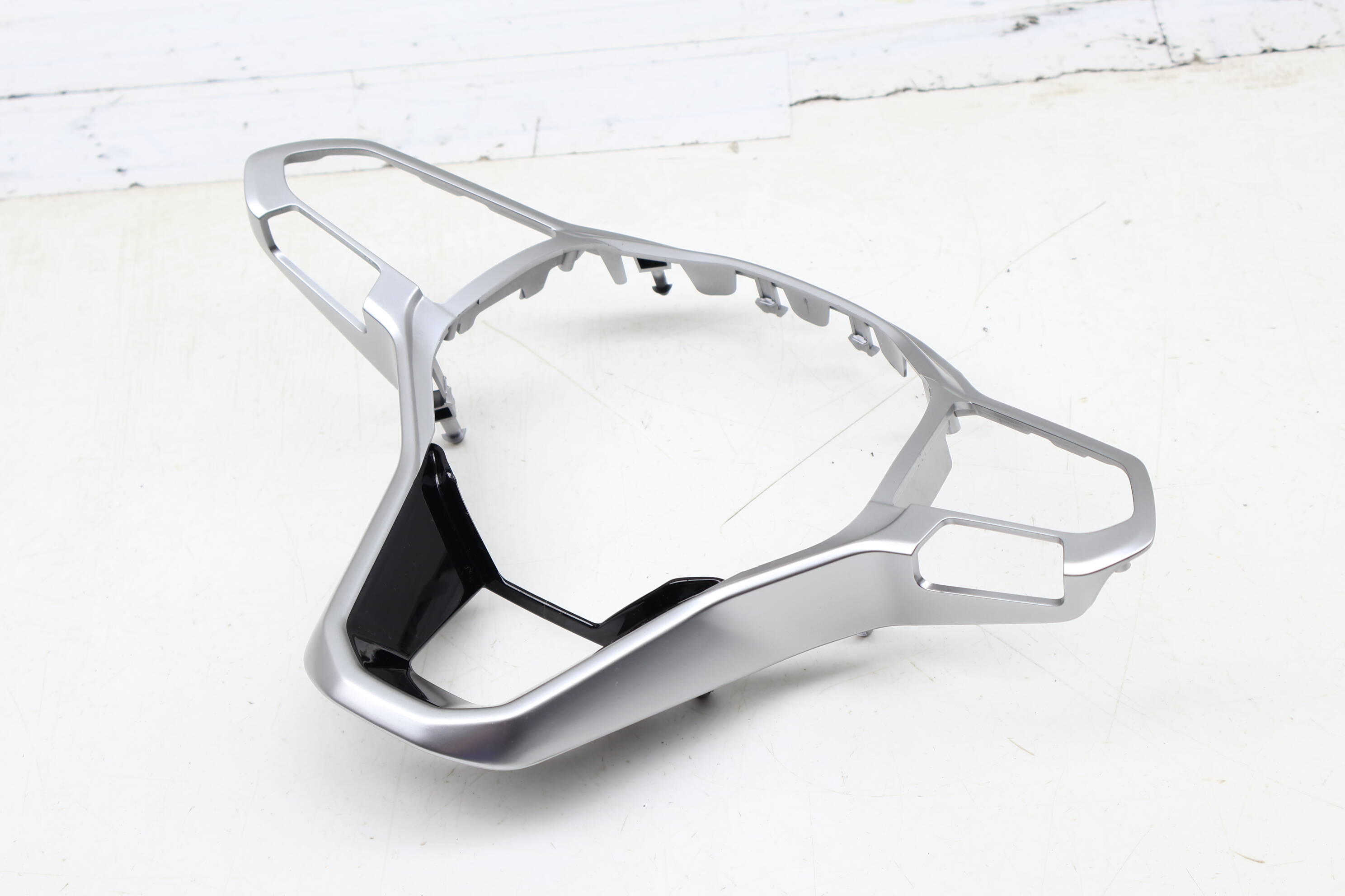 Steering Wheel Trim / Cover 2GM419685B