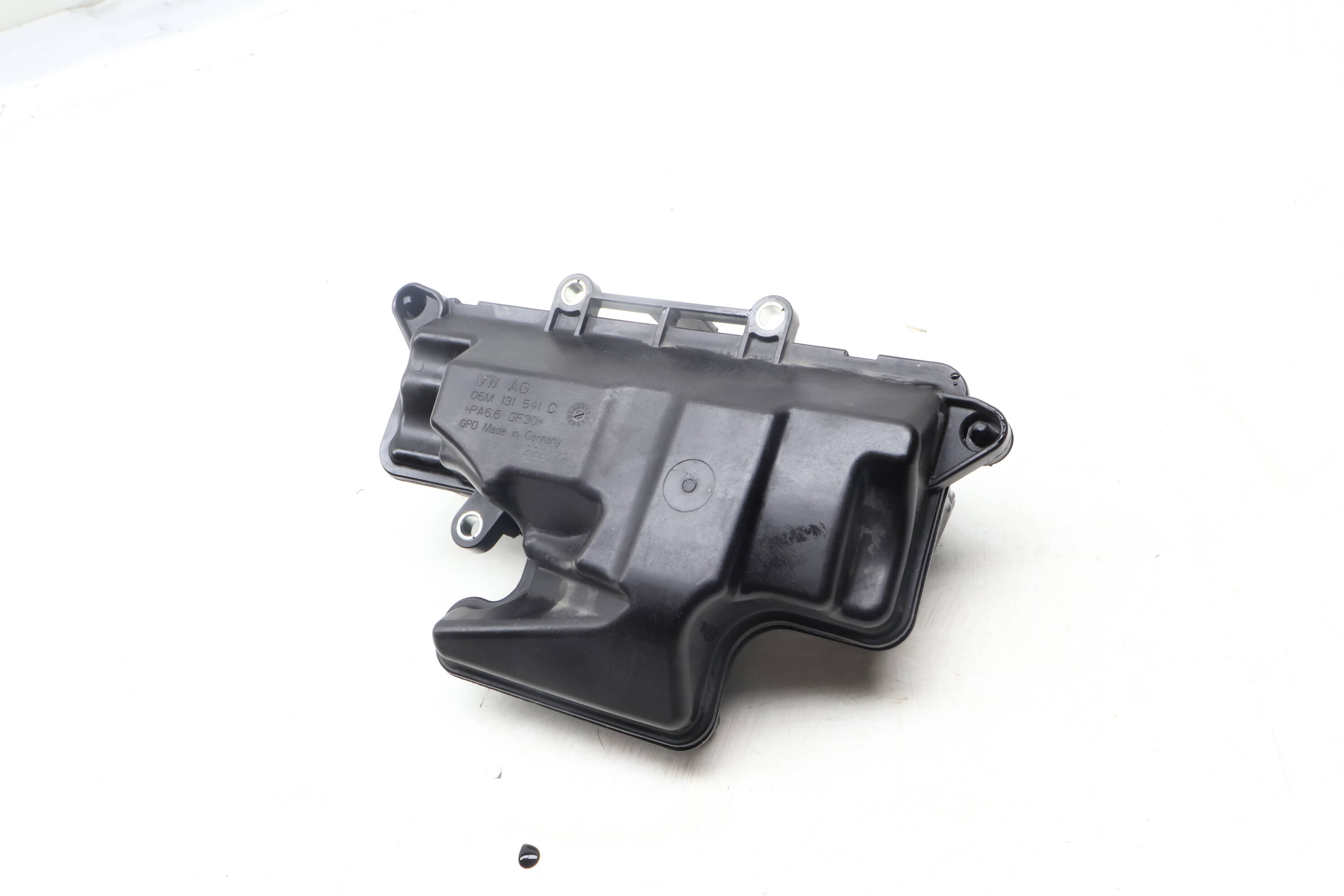 Vacuum Reservoir / Tank 06M131541C