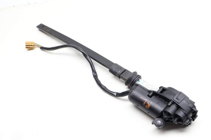 Window Sunshade / Sun Shade Motor 7P5861317 95853631700 main product photo