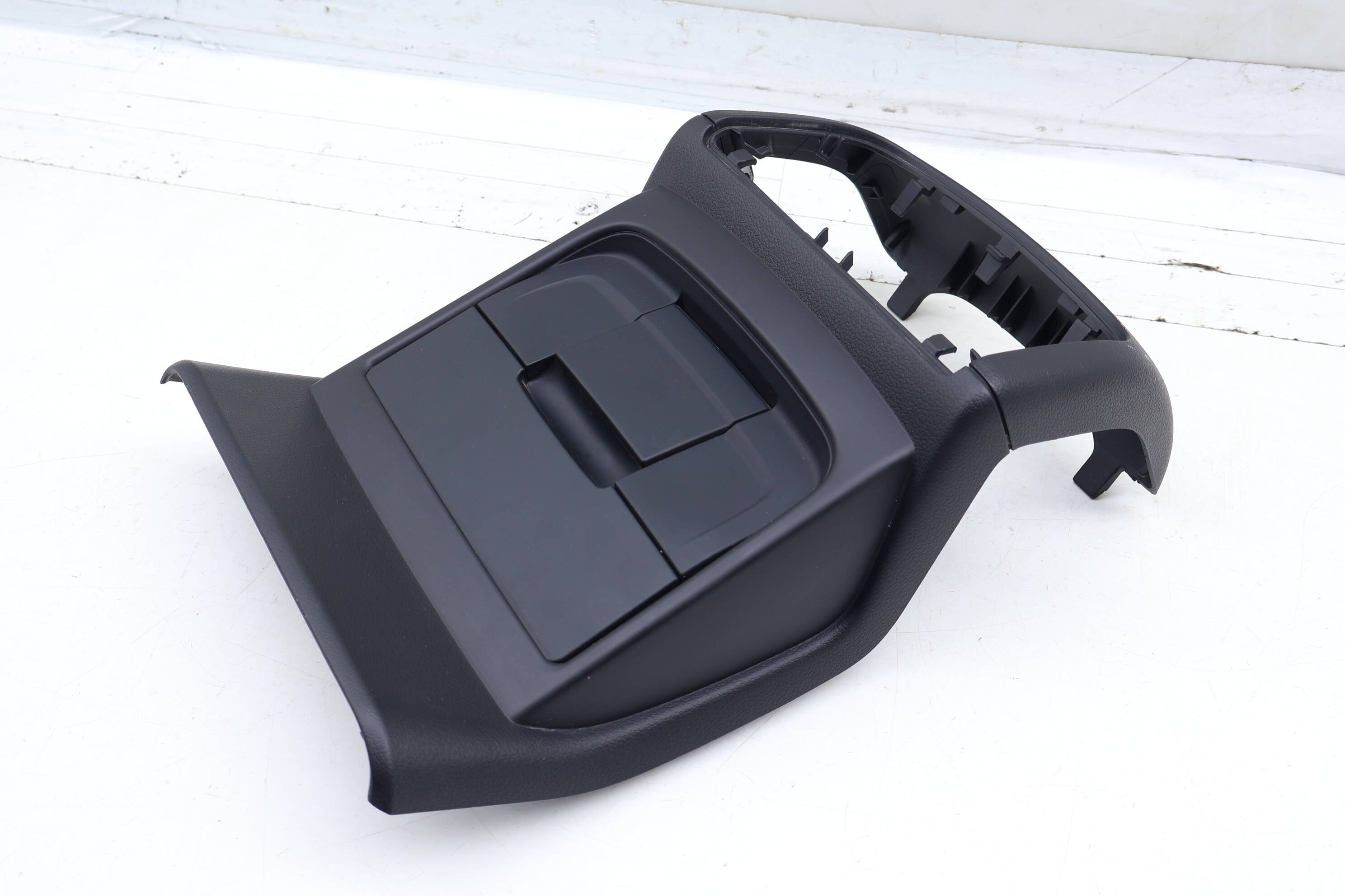 Center Console Trim Panel 8R0864376B