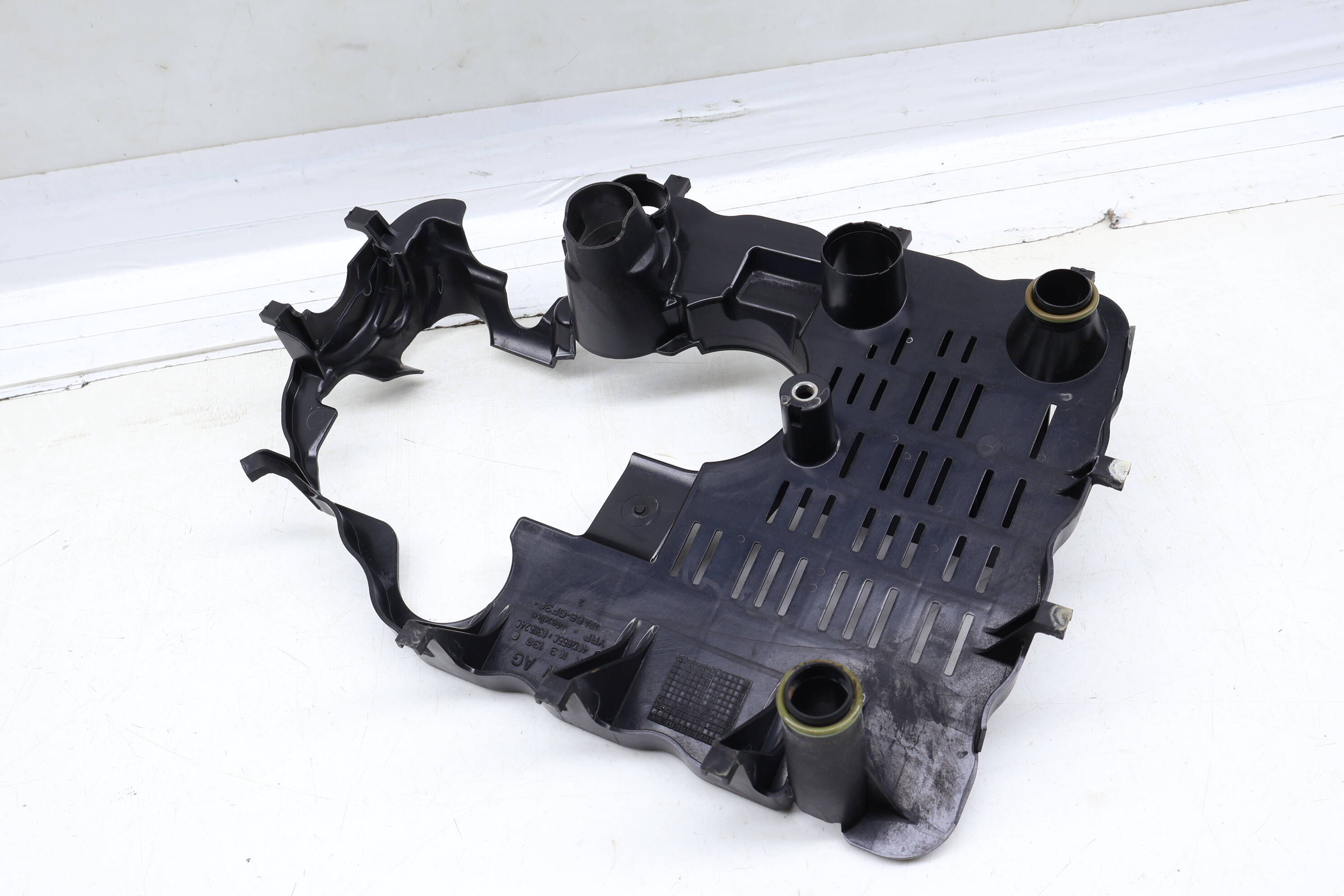 Engine Oil Pan / Baffle 06K103138Q