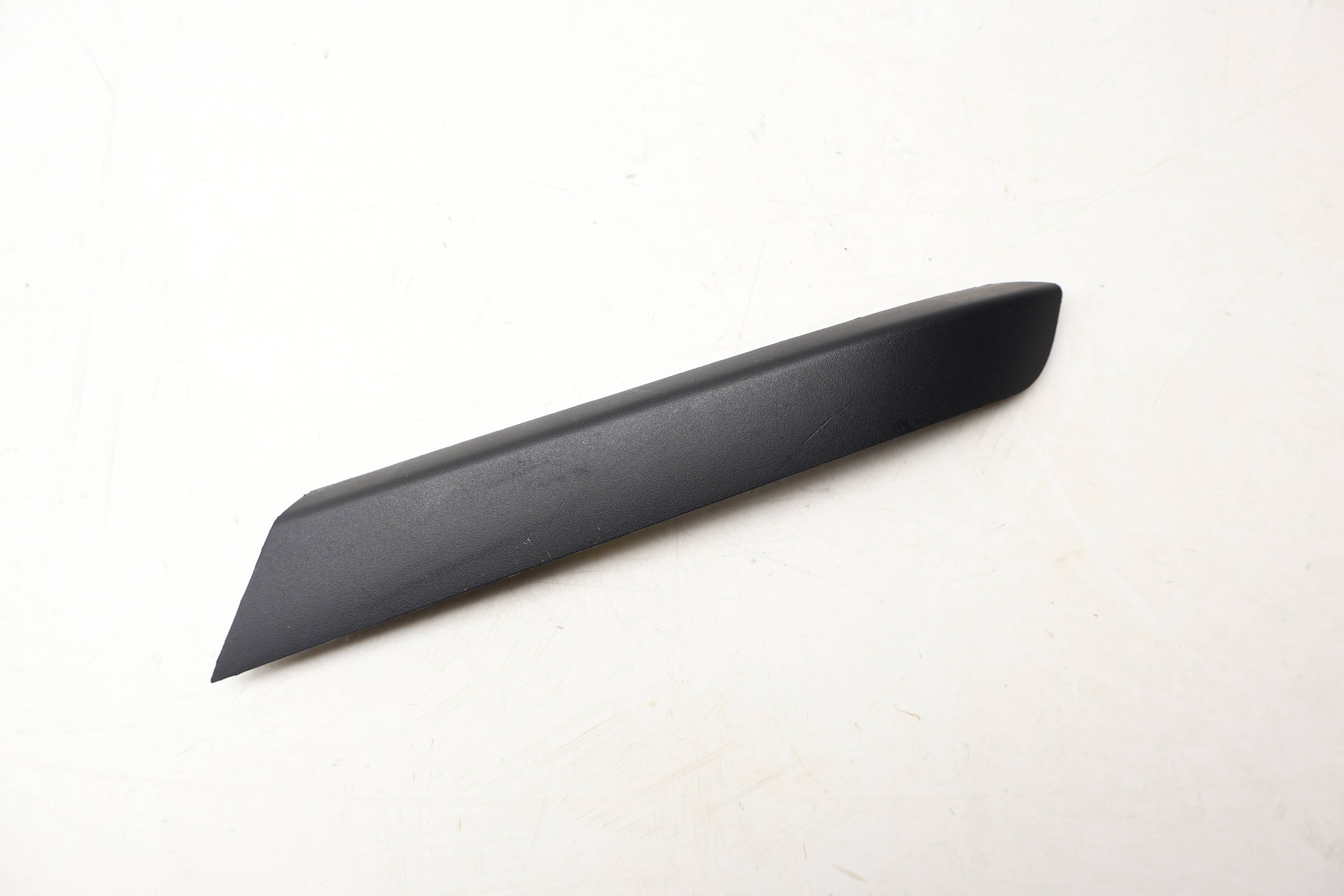Door Panel Grab Handle Trim 561867372A