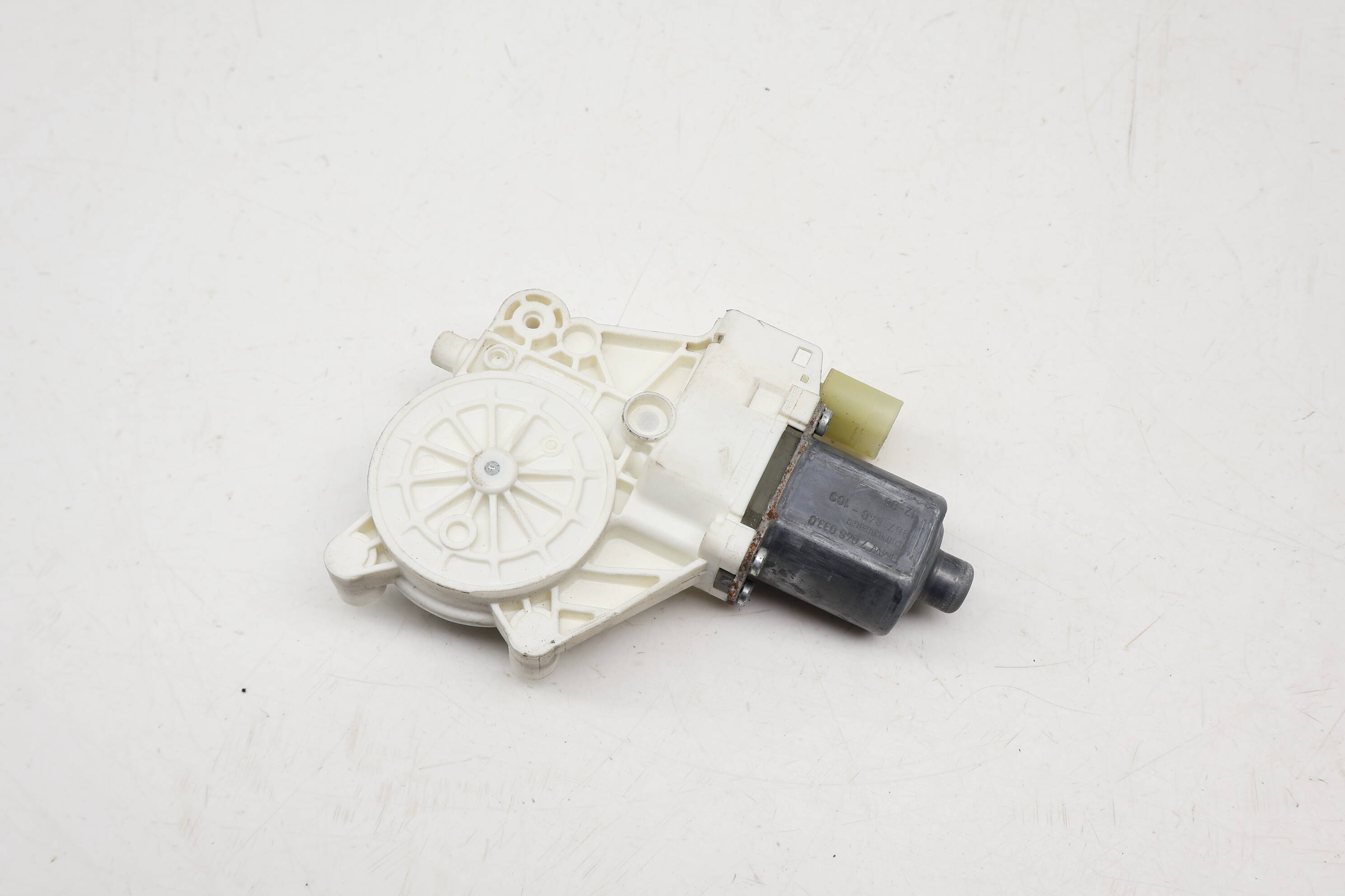 Window Lifter Motor 67627046033