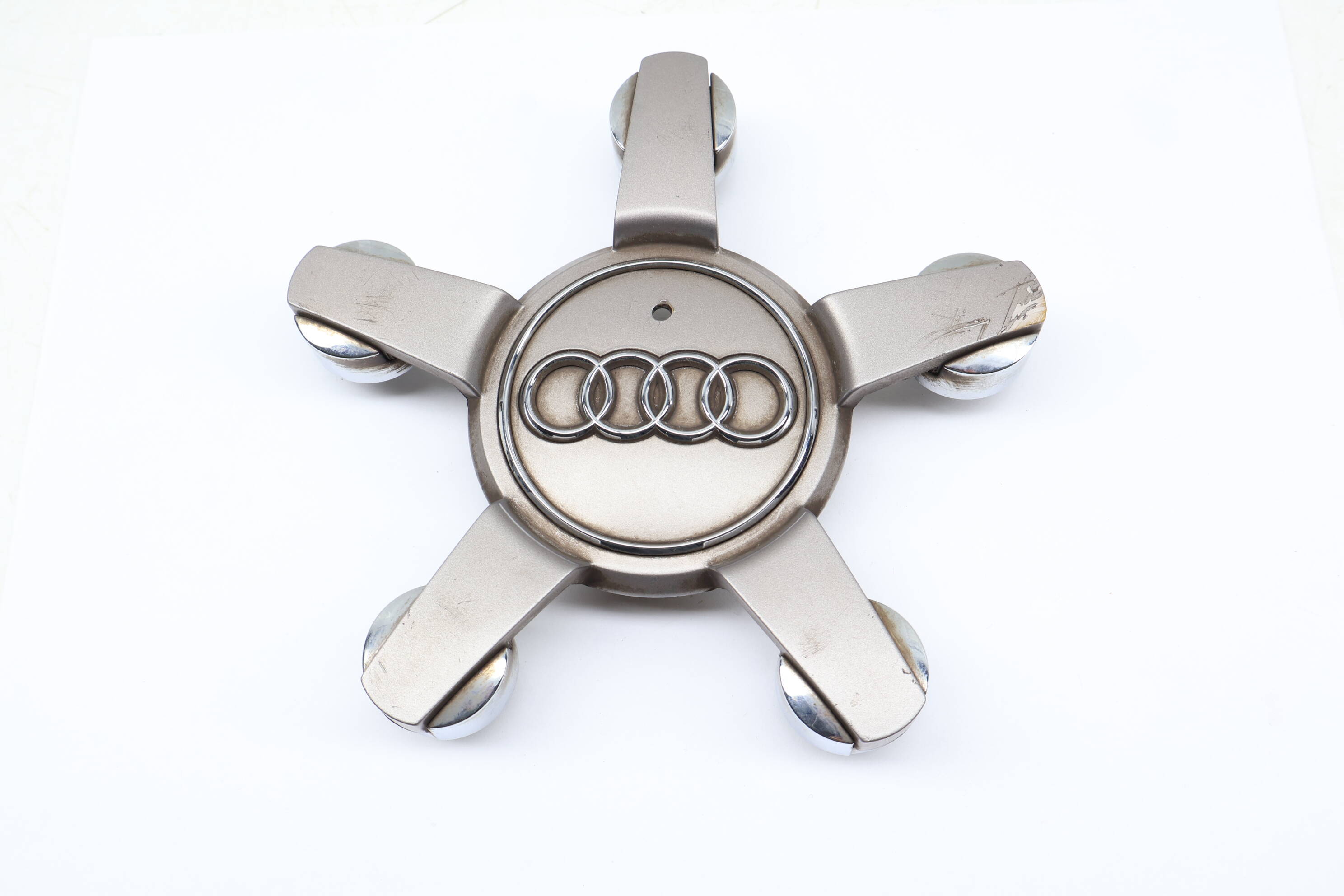 Wheel / Rim Center Cap 4L0601165D