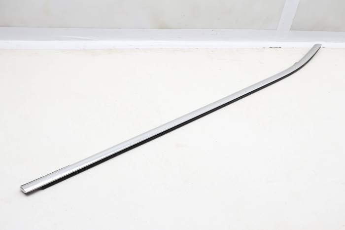 Exterior Door / Window Slot Seal Trim 51337364754 main product photo