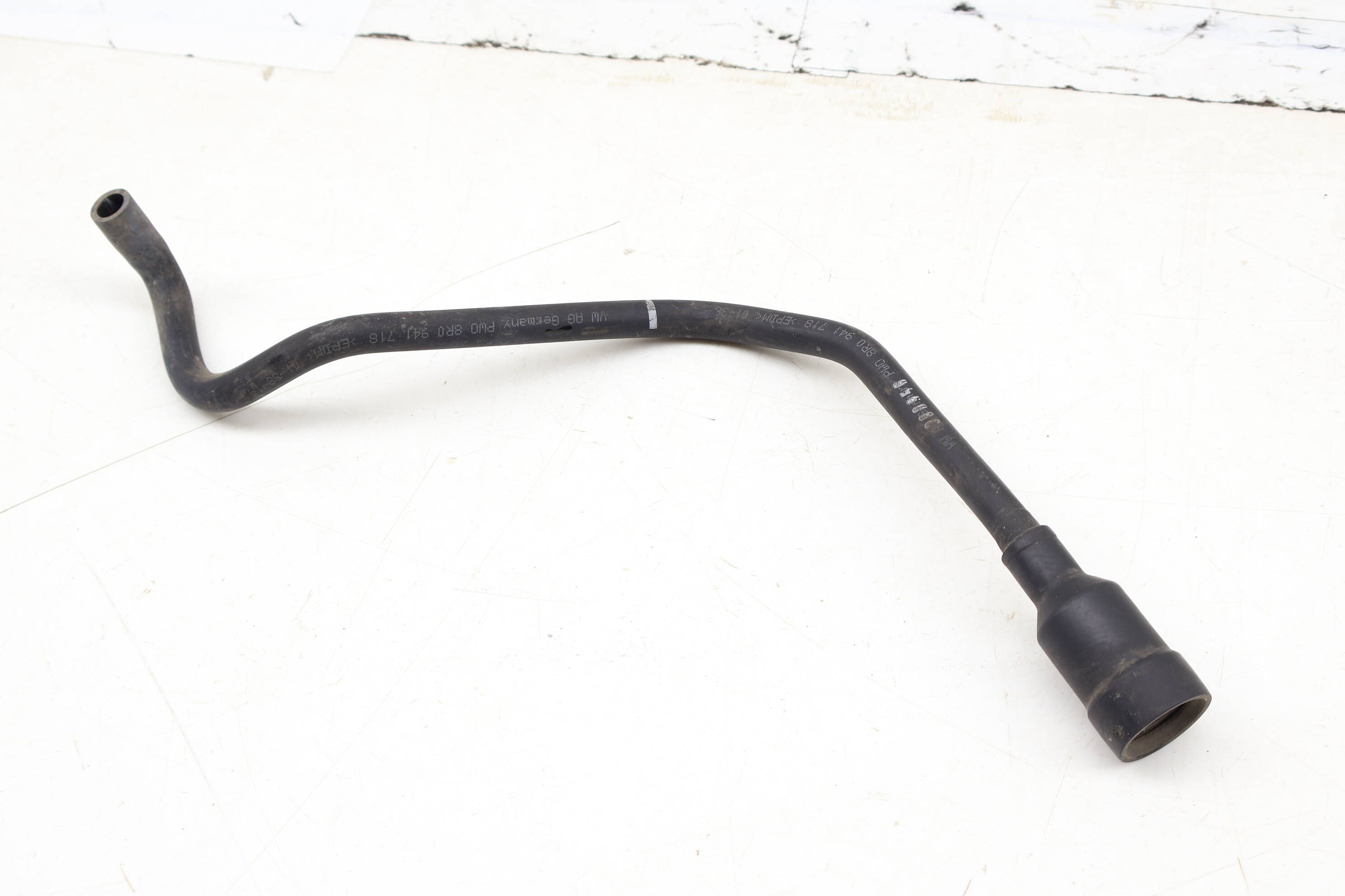 Headlight / Headlamp Hose 8R0941718