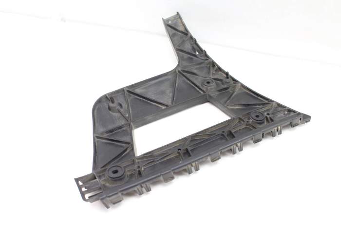 Bumper Guide / Bracket 8K5807454 main product photo