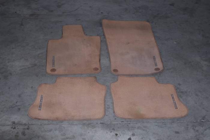 Complete Carpet Floor Mat Set 97004480060 main product photo