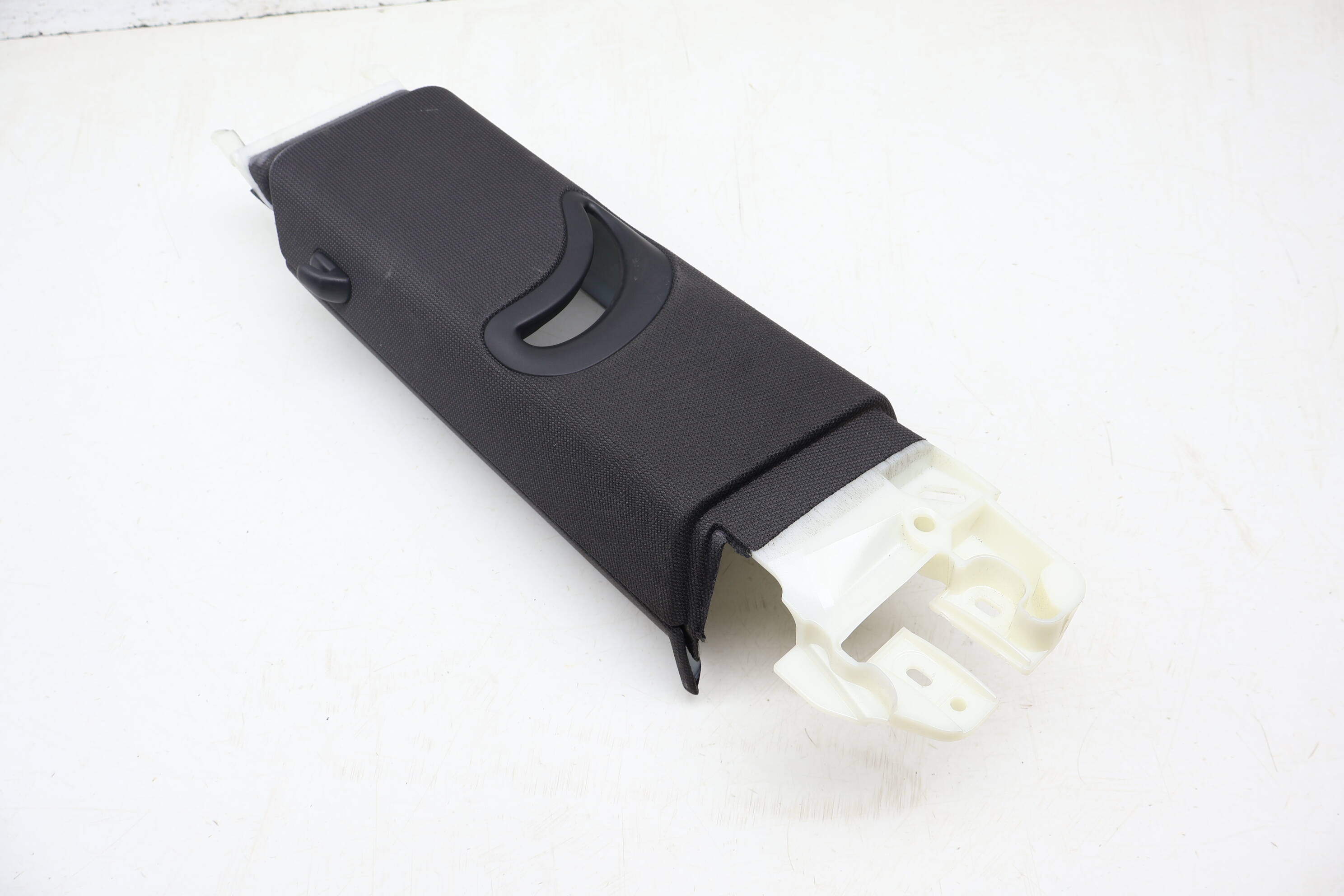 Upper Interior B Pillar 8T0867243A