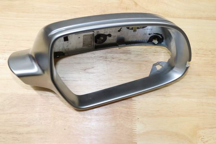 Side View Mirror Housing Cap / Cover 8F0857528C main product photo