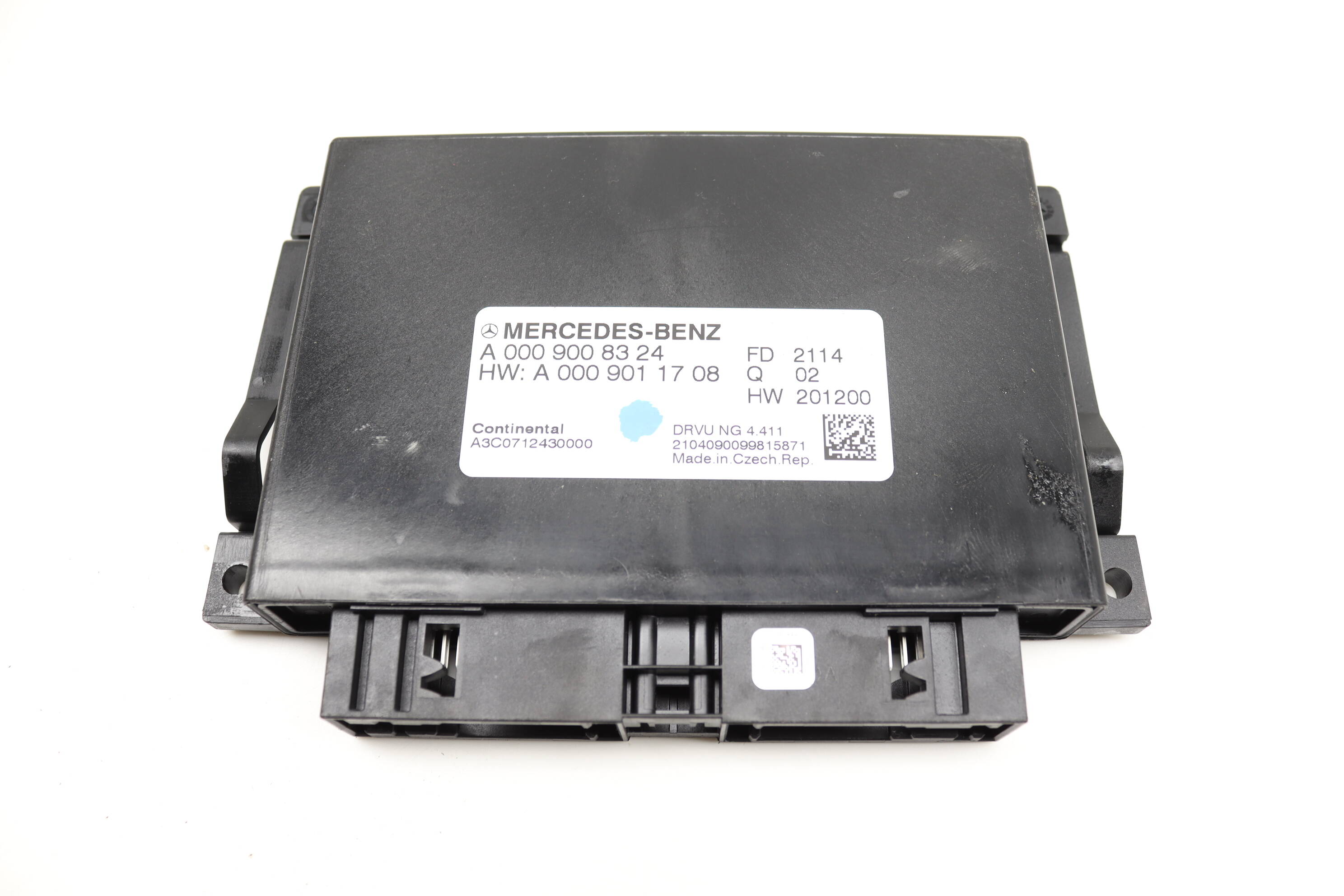 Mercedes-Benz Vehicle Power Control Module 0009008324