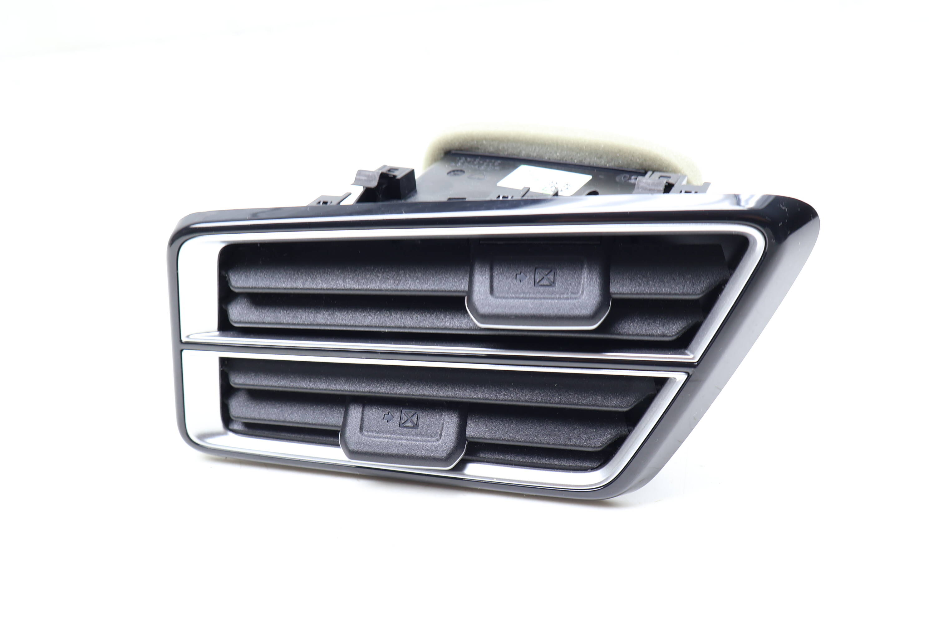 Dash Air Vent 3CN819703D